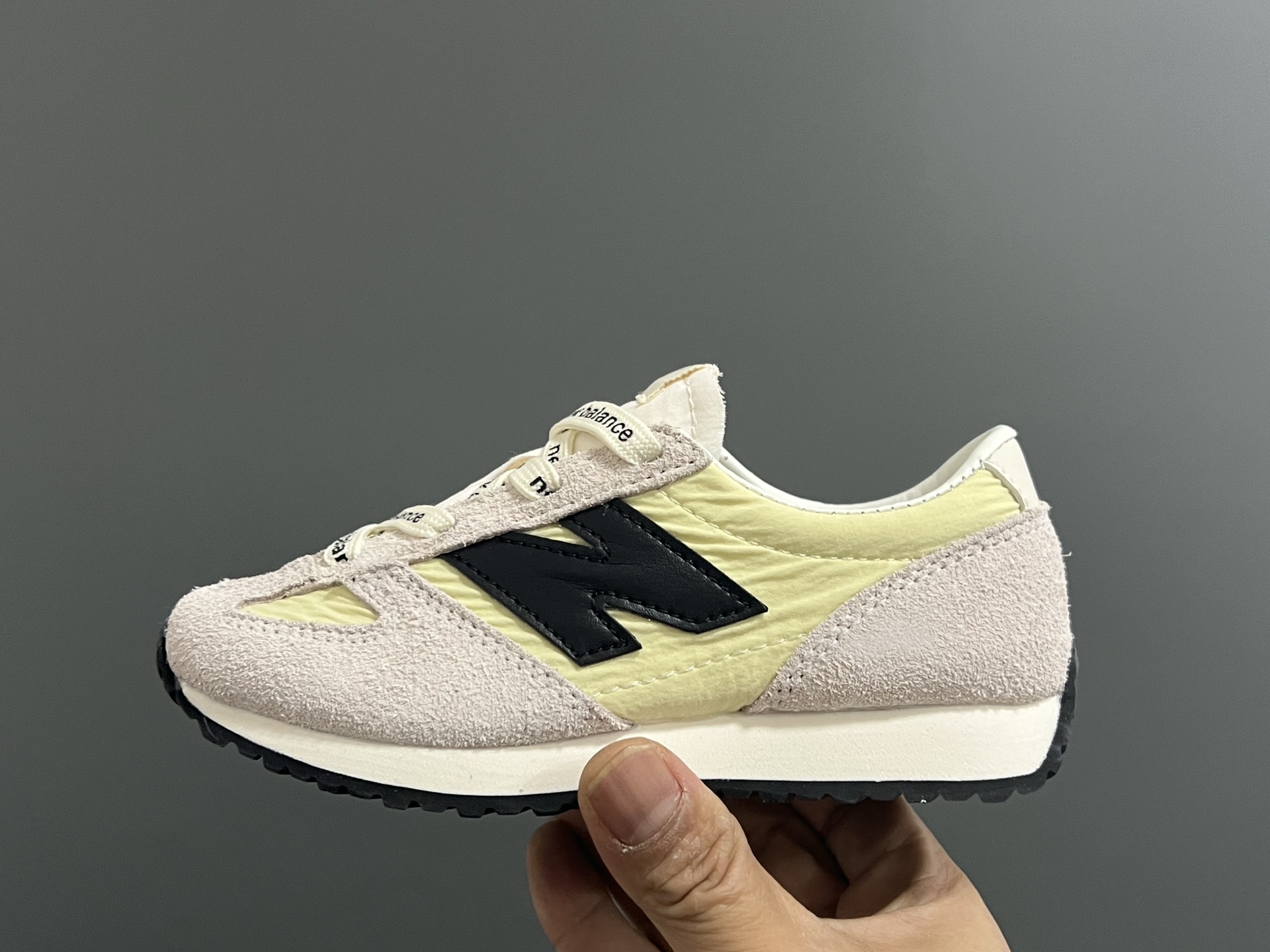 图片[4]-牛B新款471大小童亲子运动鞋 尺码：26-37码 经典NB471运动款🆕 小童松紧扣，大童鞋带扣设计⚠️ 优质麂皮拼接，质感满分💯 耐磨防滑大底，满足日常运动✔️-选品中心