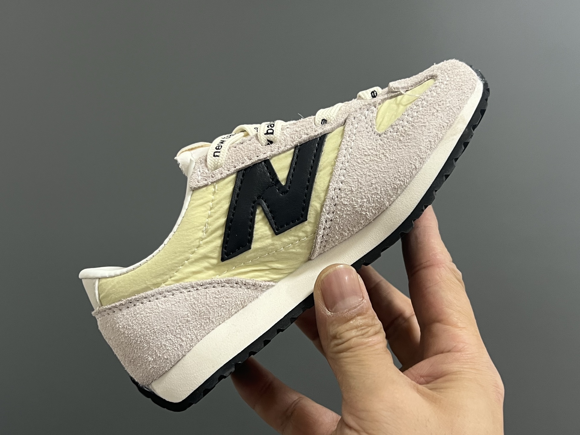 图片[6]-牛B新款471大小童亲子运动鞋 尺码：26-37码 经典NB471运动款🆕 小童松紧扣，大童鞋带扣设计⚠️ 优质麂皮拼接，质感满分💯 耐磨防滑大底，满足日常运动✔️-选品中心