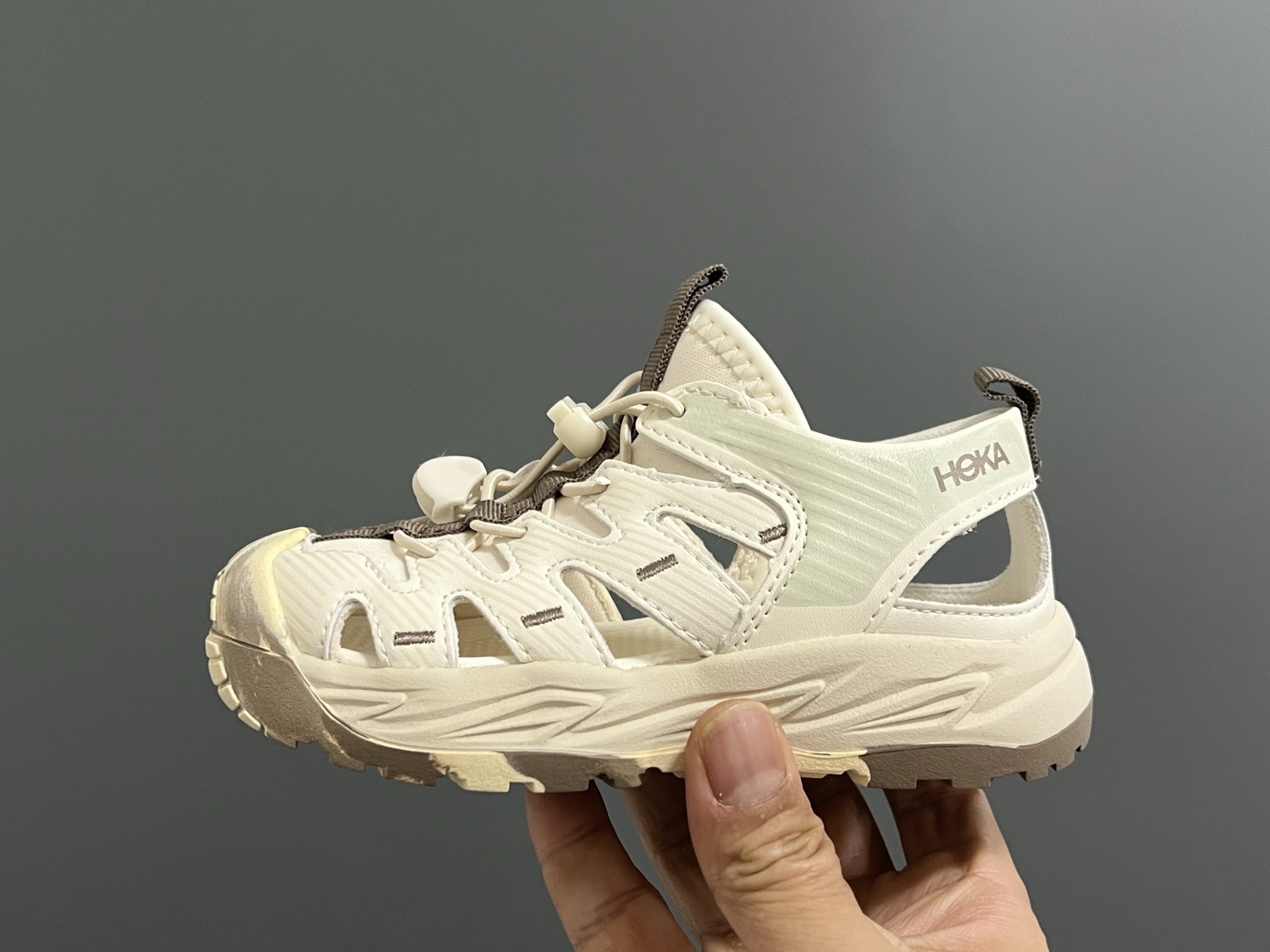 图片[4]-HOKA2代松紧扣溯溪户外儿童凉鞋26-37码 经典HOKA户外溯溪系列🔥 松紧扣设计，穿脱方便✌🏻 橡胶耐磨防滑大底，脚感超赞👍🏻-选品中心