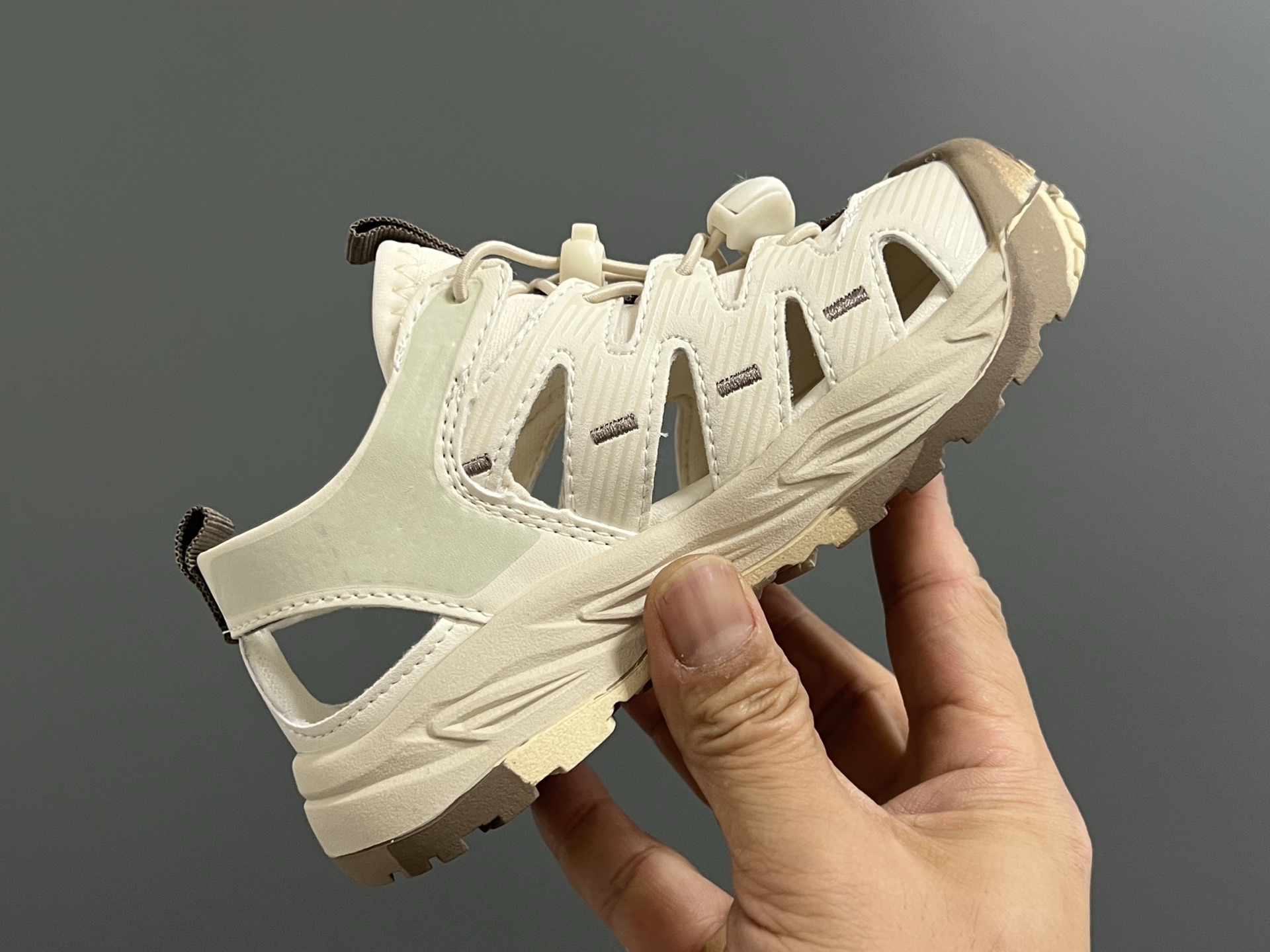 图片[7]-HOKA2代松紧扣溯溪户外儿童凉鞋26-37码 经典HOKA户外溯溪系列🔥 松紧扣设计，穿脱方便✌🏻 橡胶耐磨防滑大底，脚感超赞👍🏻-选品中心