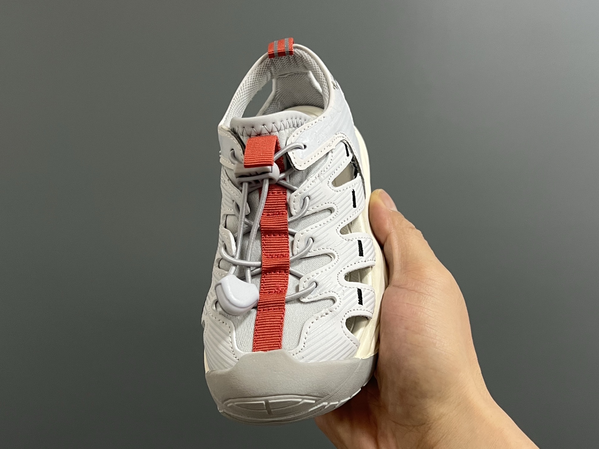 图片[3]-HOKA2代松紧扣溯溪户外儿童凉鞋26-37码 经典HOKA户外溯溪系列🔥 松紧扣设计，穿脱方便✌🏻 橡胶耐磨防滑大底，脚感超赞👍🏻-选品中心