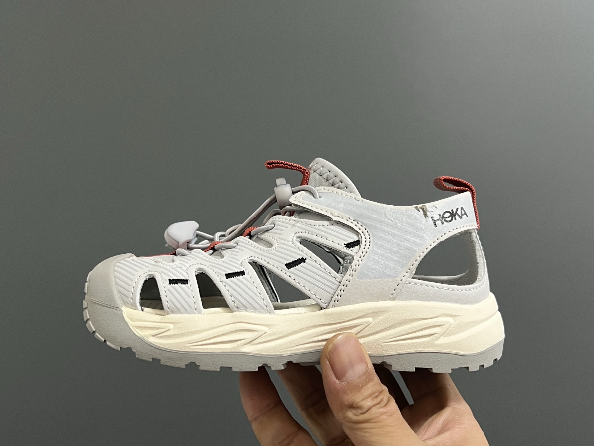 图片[4]-HOKA2代松紧扣溯溪户外儿童凉鞋26-37码 经典HOKA户外溯溪系列🔥 松紧扣设计，穿脱方便✌🏻 橡胶耐磨防滑大底，脚感超赞👍🏻-选品中心