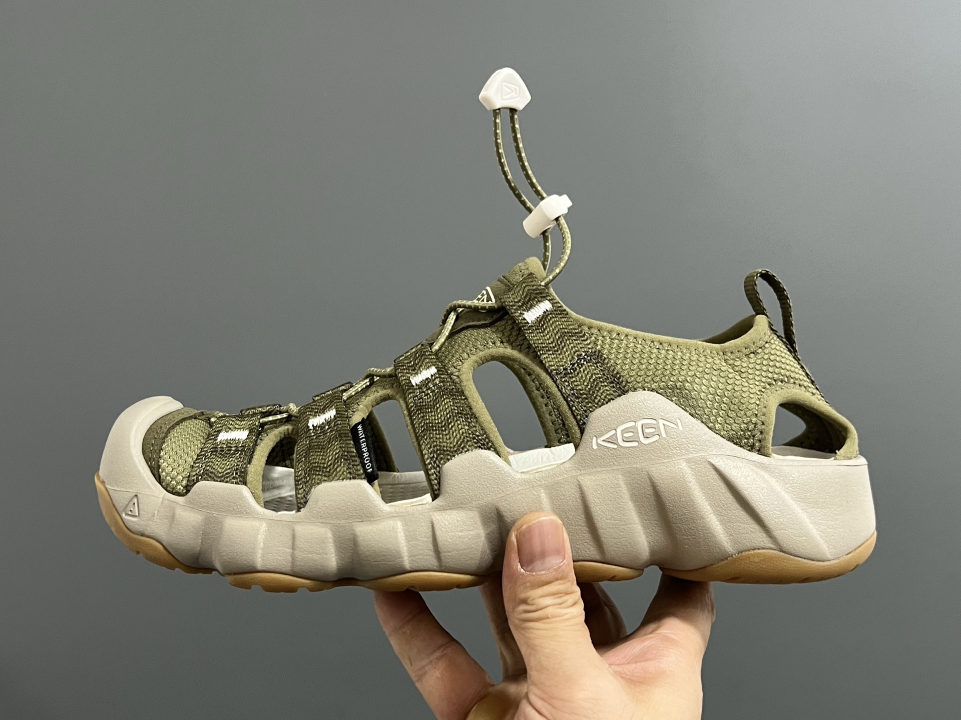 图片[2]-KEEN新款HYPERPORT H2高速2代户外溯溪情侣凉鞋 超赞的KEEN潮牌系列🆕 户外也可以穿的溯溪凉鞋🧗 镂空设计，透气又舒适☁️ 耐磨防滑大底，脚感超赞👍🏻 尺码：36 37 38 39 40 41 42 43 44 45（粉色36-40）-选品中心