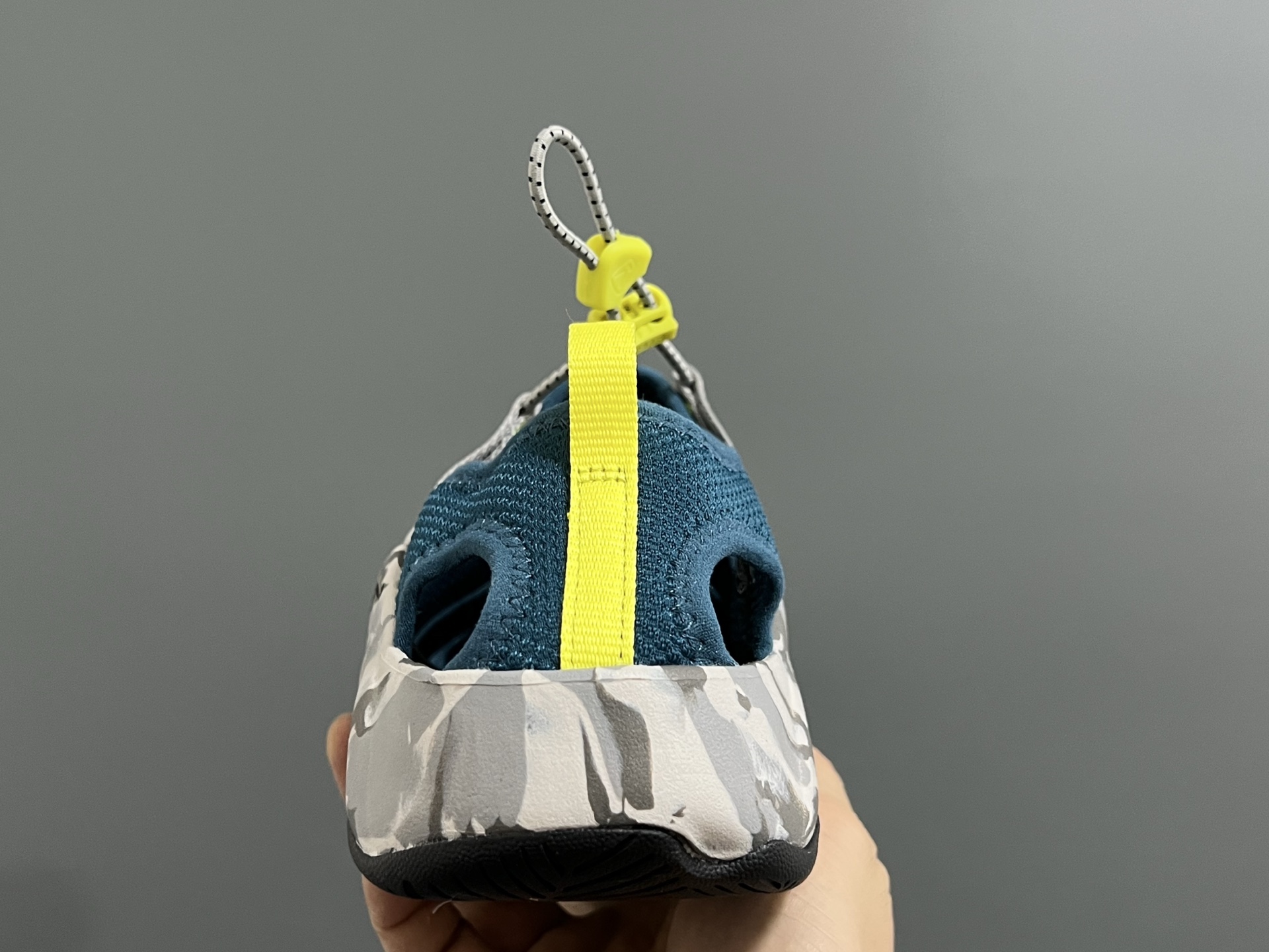 图片[5]-KEEN新款HYPERPORT H2高速2代户外溯溪情侣凉鞋 超赞的KEEN潮牌系列🆕 户外也可以穿的溯溪凉鞋🧗 镂空设计，透气又舒适☁️ 耐磨防滑大底，脚感超赞👍🏻 尺码：36 37 38 39 40 41 42 43 44 45（粉色36-40）-选品中心