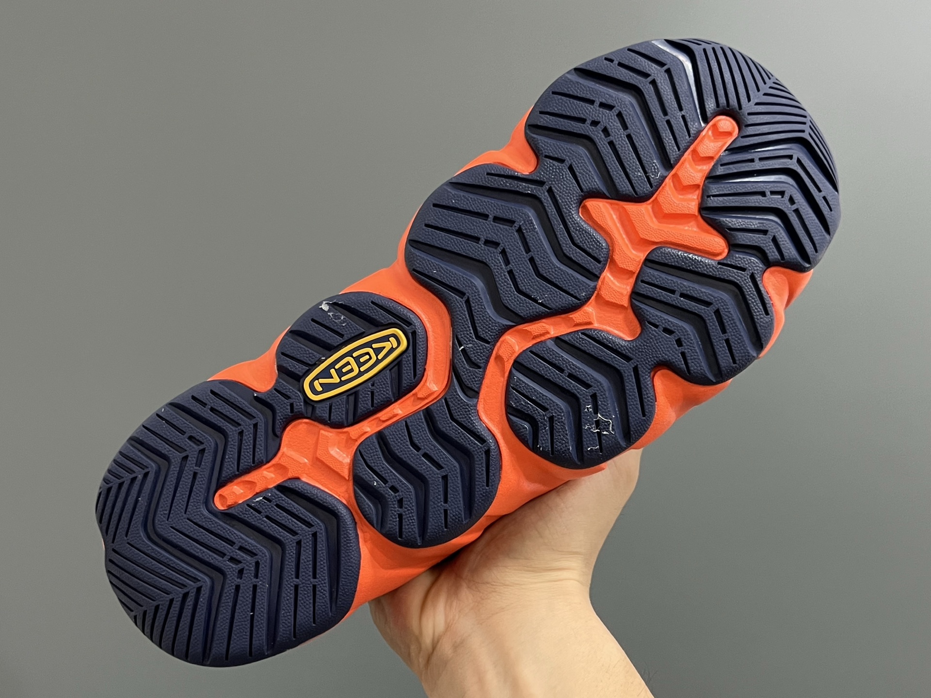 图片[3]-KEEN新款HYPERPORT H2高速2代户外溯溪情侣凉鞋 超赞的KEEN潮牌系列🆕 户外也可以穿的溯溪凉鞋🧗 镂空设计，透气又舒适☁️ 耐磨防滑大底，脚感超赞👍🏻 尺码：36 37 38 39 40 41 42 43 44 45（粉色36-40）-选品中心