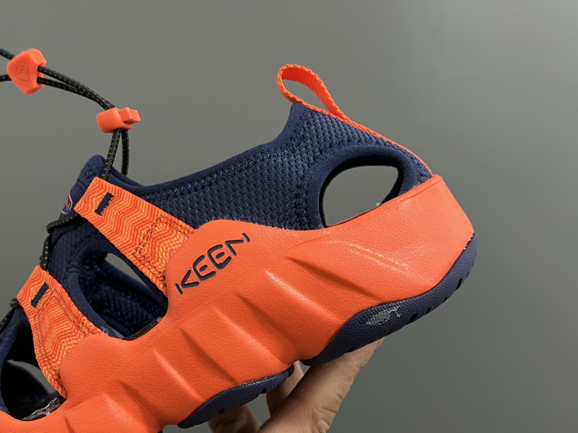 图片[8]-KEEN新款HYPERPORT H2高速2代户外溯溪情侣凉鞋 超赞的KEEN潮牌系列🆕 户外也可以穿的溯溪凉鞋🧗 镂空设计，透气又舒适☁️ 耐磨防滑大底，脚感超赞👍🏻 尺码：36 37 38 39 40 41 42 43 44 45（粉色36-40）-选品中心