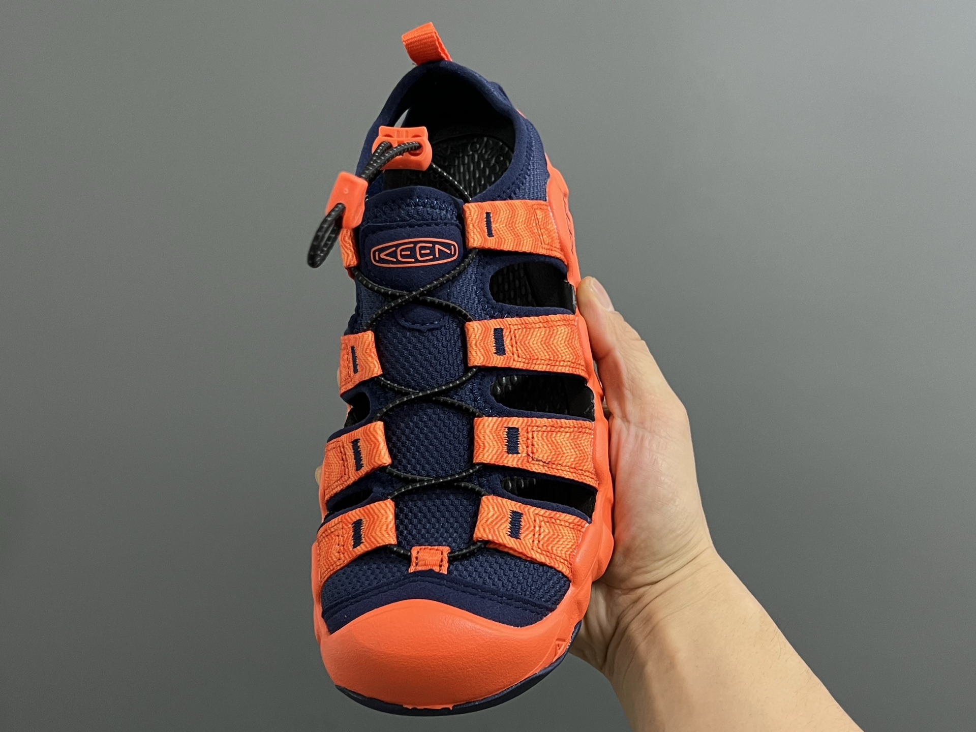 KEEN新款HYPERPORT H2高速2代户外溯溪情侣凉鞋 超赞的KEEN潮牌系列🆕 户外也可以穿的溯溪凉鞋🧗 镂空设计，透气又舒适☁️ 耐磨防滑大底，脚感超赞👍🏻 尺码：36 37 38 39 40 41 42 43 44 45（粉色36-40）-选品中心