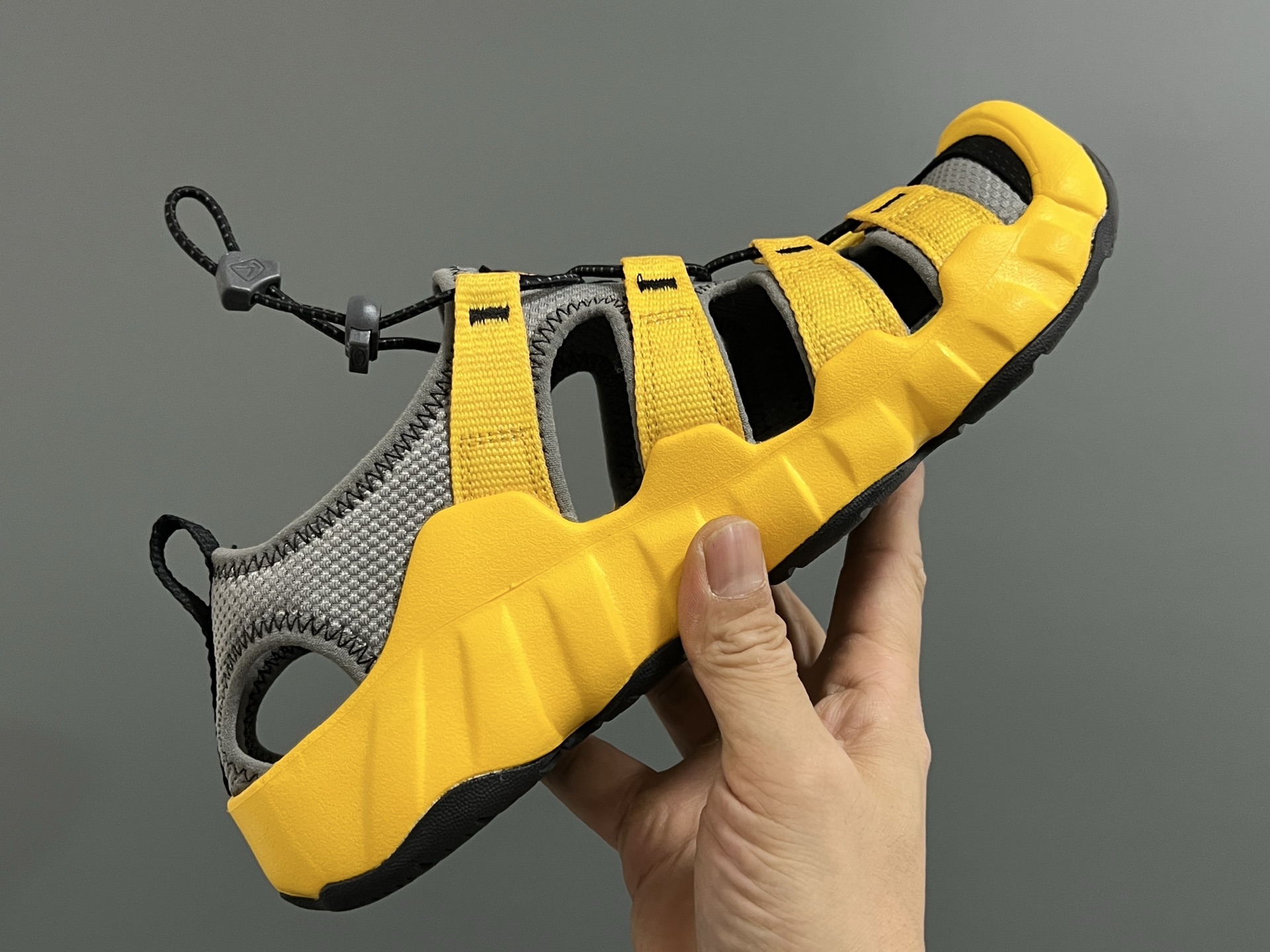 图片[4]-KEEN新款HYPERPORT H2高速2代户外溯溪情侣凉鞋 超赞的KEEN潮牌系列🆕 户外也可以穿的溯溪凉鞋🧗 镂空设计，透气又舒适☁️ 耐磨防滑大底，脚感超赞👍🏻 尺码：36 37 38 39 40 41 42 43 44 45（粉色36-40）-选品中心