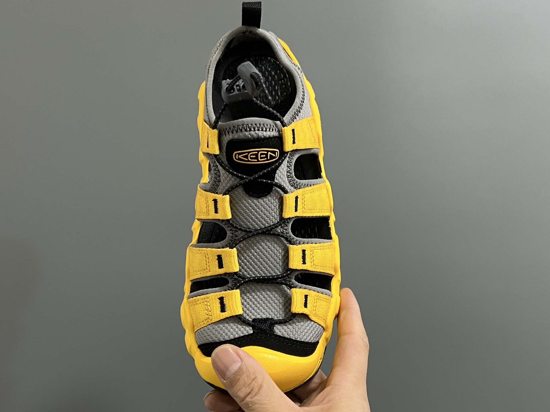 图片[6]-KEEN新款HYPERPORT H2高速2代户外溯溪情侣凉鞋 超赞的KEEN潮牌系列🆕 户外也可以穿的溯溪凉鞋🧗 镂空设计，透气又舒适☁️ 耐磨防滑大底，脚感超赞👍🏻 尺码：36 37 38 39 40 41 42 43 44 45（粉色36-40）-选品中心