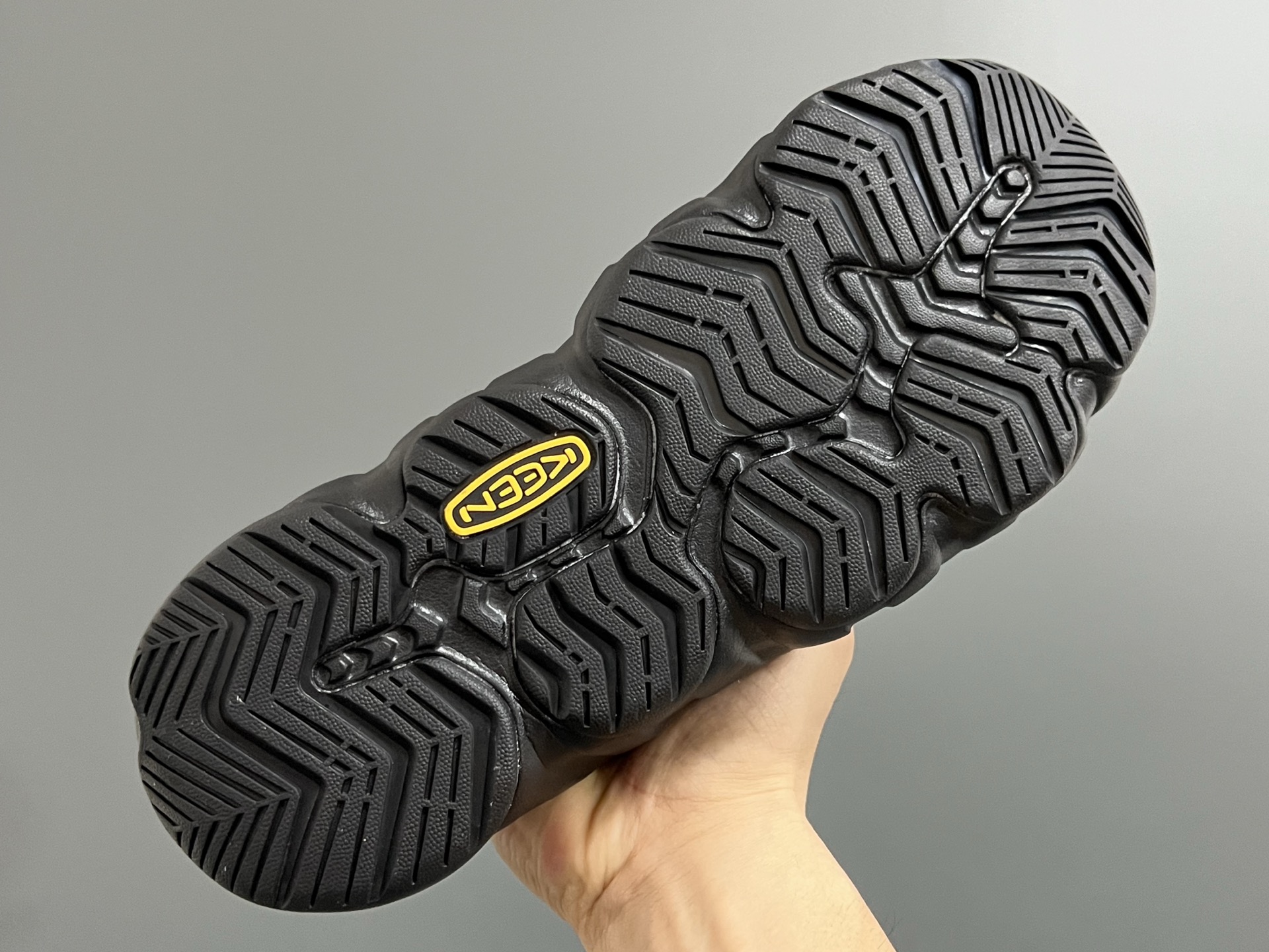 图片[3]-KEEN新款HYPERPORT H2高速2代户外溯溪情侣凉鞋 超赞的KEEN潮牌系列🆕 户外也可以穿的溯溪凉鞋🧗 镂空设计，透气又舒适☁️ 耐磨防滑大底，脚感超赞👍🏻 尺码：36 37 38 39 40 41 42 43 44 45（粉色36-40）-选品中心