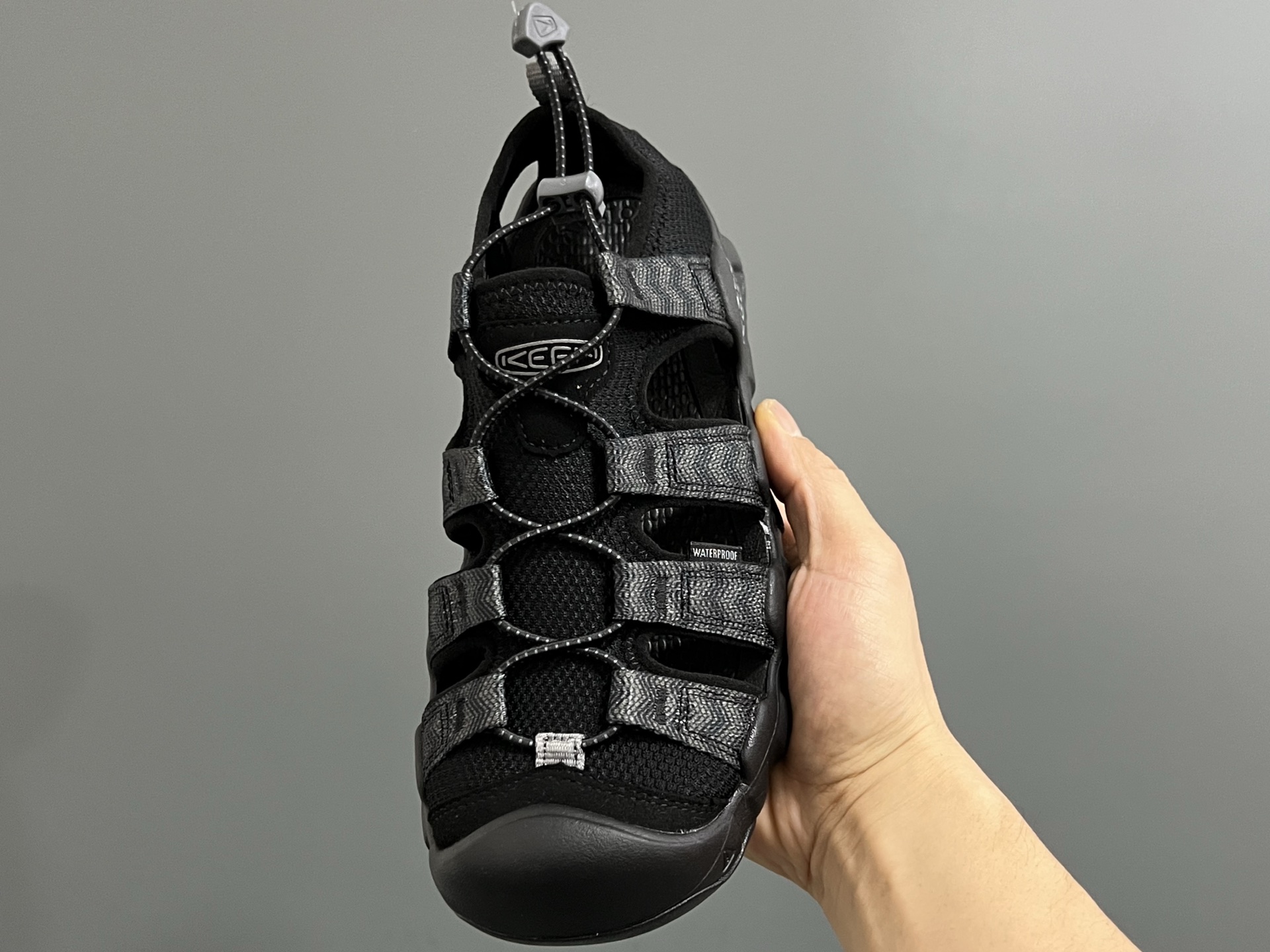 KEEN新款HYPERPORT H2高速2代户外溯溪情侣凉鞋 超赞的KEEN潮牌系列🆕 户外也可以穿的溯溪凉鞋🧗 镂空设计,透气又舒适☁️ 耐磨防滑大底,脚感超赞👍🏻 尺码:36 37 38 39 40 41 42 43 44 45(粉色36-40)-选品中心