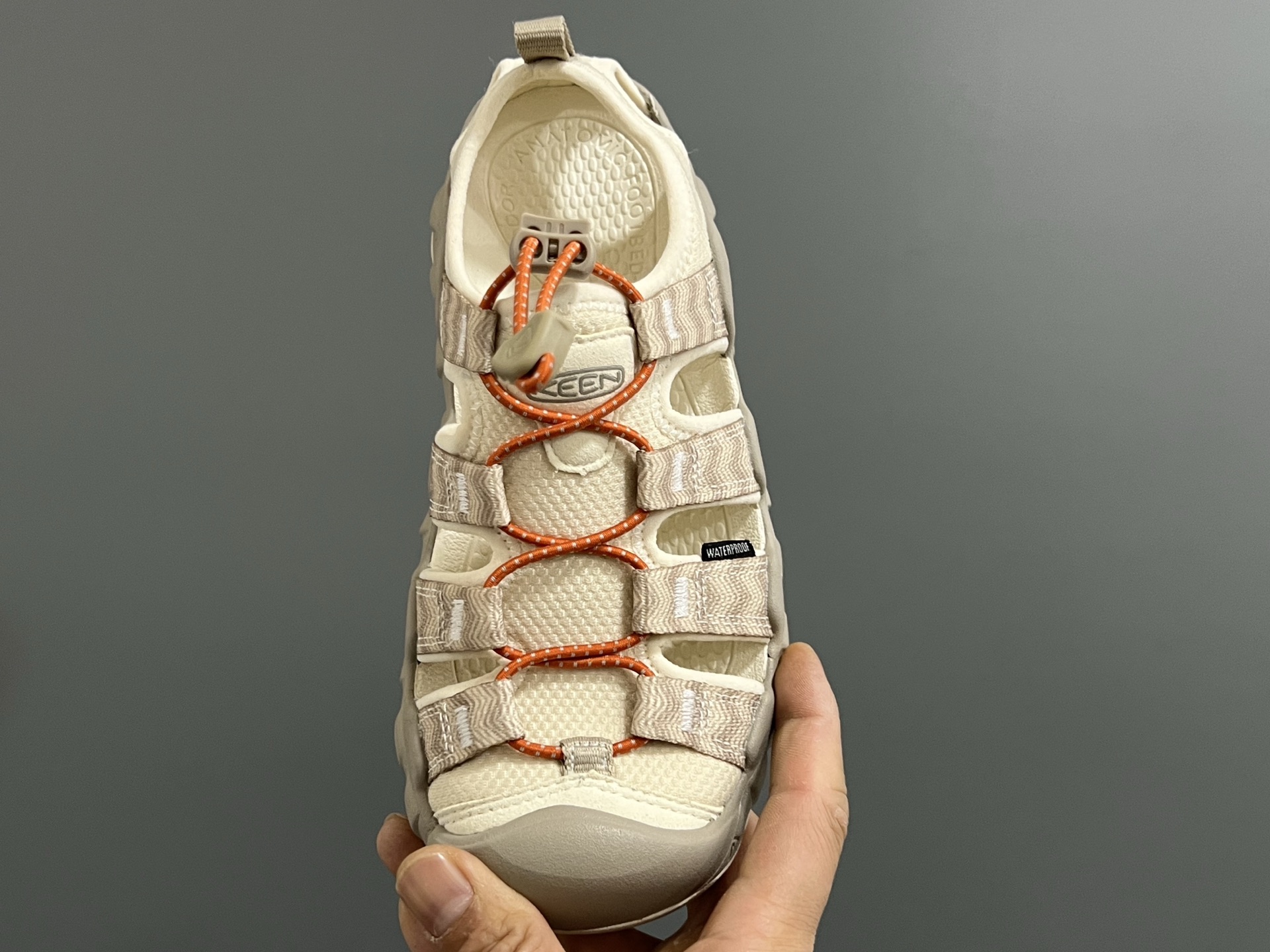 图片[7]-KEEN新款HYPERPORT H2高速2代户外溯溪情侣凉鞋 超赞的KEEN潮牌系列🆕 户外也可以穿的溯溪凉鞋🧗 镂空设计，透气又舒适☁️ 耐磨防滑大底，脚感超赞👍🏻 尺码：36 37 38 39 40 41 42 43 44 45（粉色36-40）-选品中心