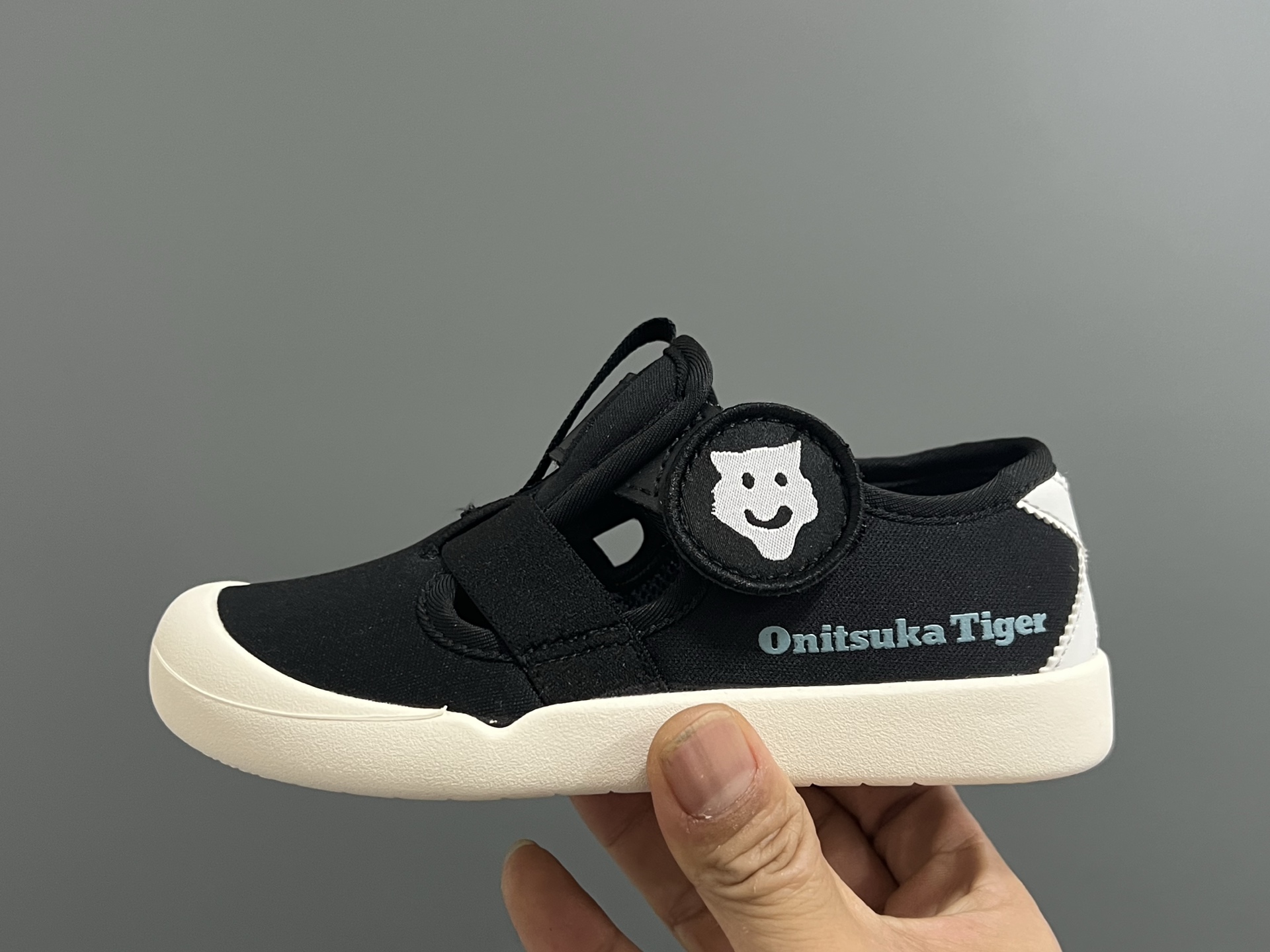 图片[4]-亚瑟士鬼冢虎MEXICO 66软底儿童魔术贴凉鞋 尺码：22-35码 超卡哇伊的鬼冢虎系列🆕 魔术贴加镂空设计，穿脱方便✌🏻 超软原装橡胶耐磨防滑大底，脚感不言而喻☁️-选品中心