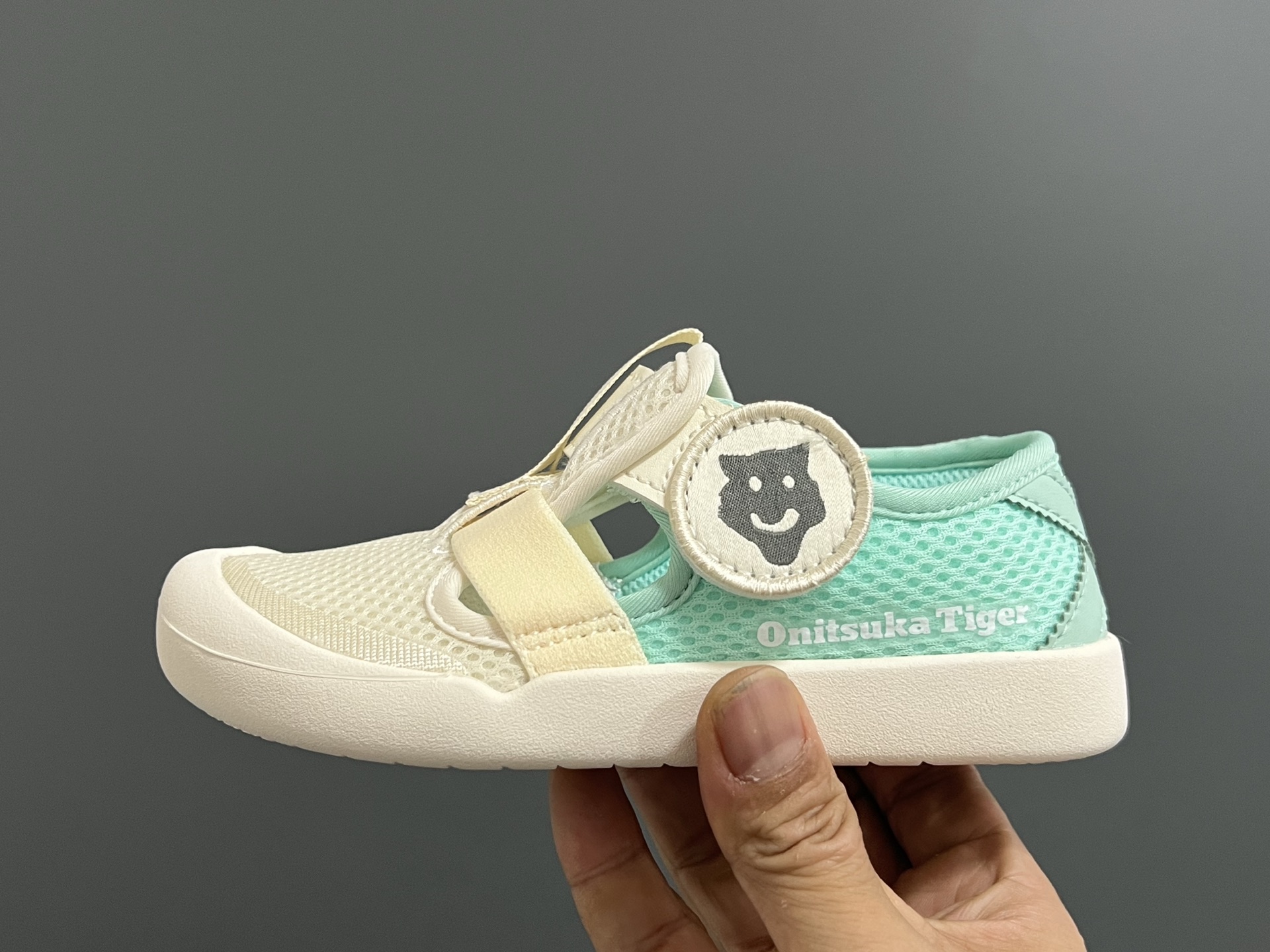 图片[4]-亚瑟士鬼冢虎MEXICO 66软底儿童魔术贴凉鞋 尺码：22-35码 超卡哇伊的鬼冢虎系列🆕 魔术贴加镂空设计，穿脱方便✌🏻 超软原装橡胶耐磨防滑大底，脚感不言而喻☁️-选品中心