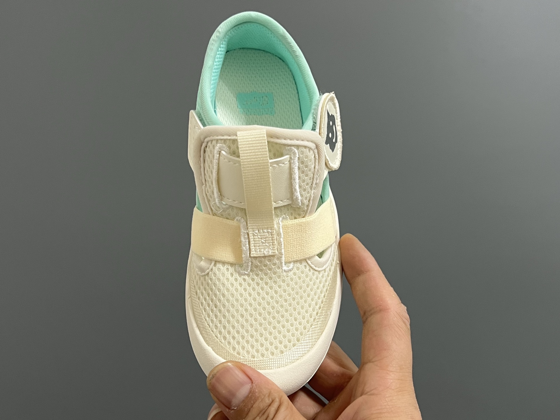 图片[6]-亚瑟士鬼冢虎MEXICO 66软底儿童魔术贴凉鞋 尺码：22-35码 超卡哇伊的鬼冢虎系列🆕 魔术贴加镂空设计，穿脱方便✌🏻 超软原装橡胶耐磨防滑大底，脚感不言而喻☁️-选品中心