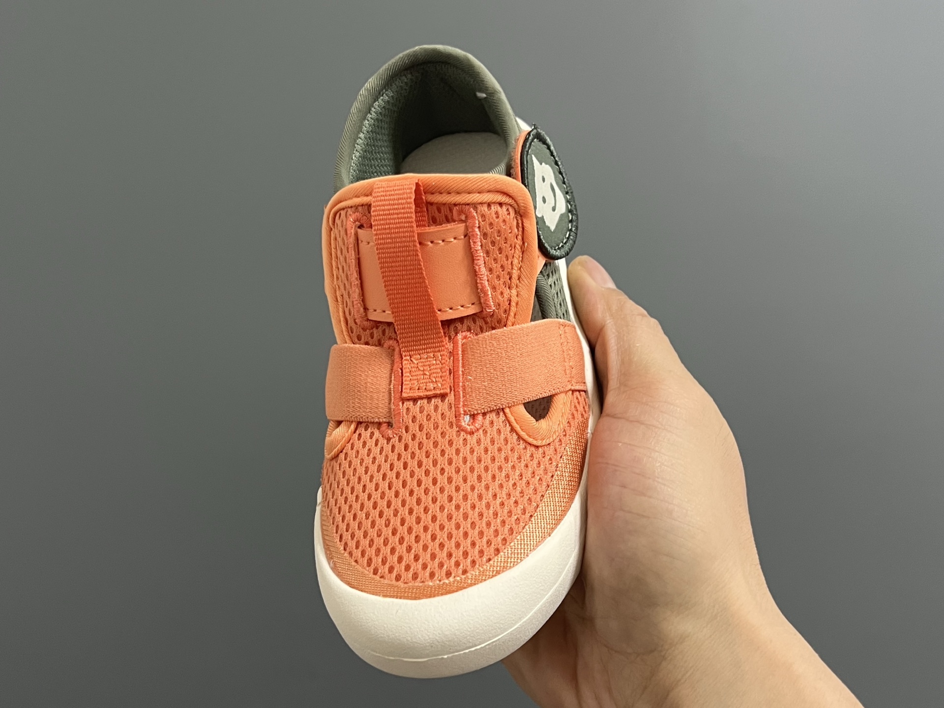 图片[3]-亚瑟士鬼冢虎MEXICO 66软底儿童魔术贴凉鞋 尺码：22-35码 超卡哇伊的鬼冢虎系列🆕 魔术贴加镂空设计，穿脱方便✌🏻 超软原装橡胶耐磨防滑大底，脚感不言而喻☁️-选品中心