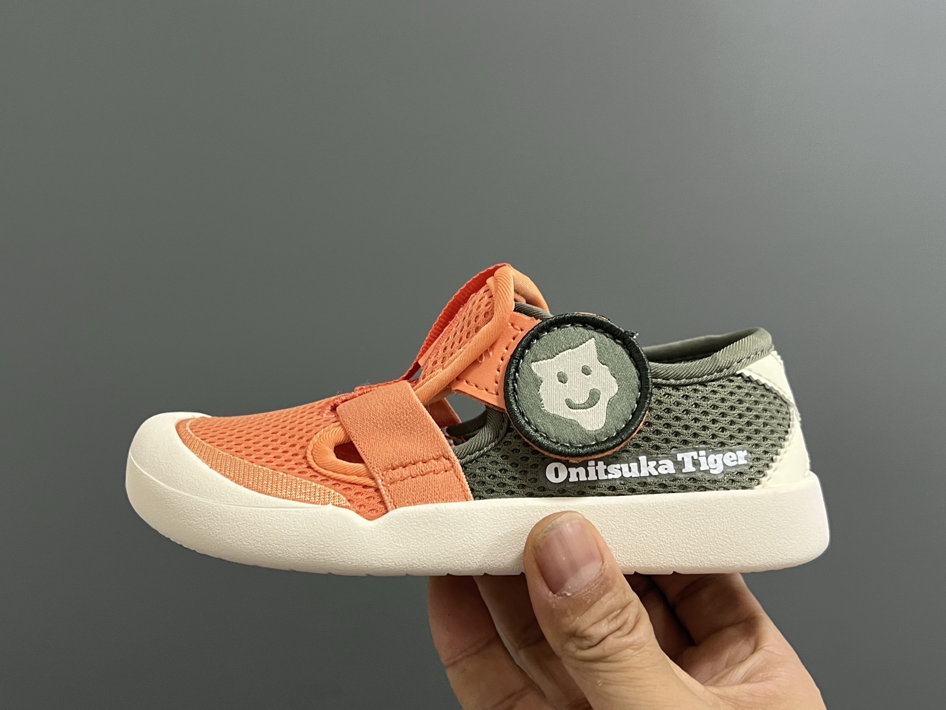 图片[4]-亚瑟士鬼冢虎MEXICO 66软底儿童魔术贴凉鞋 尺码：22-35码 超卡哇伊的鬼冢虎系列🆕 魔术贴加镂空设计，穿脱方便✌🏻 超软原装橡胶耐磨防滑大底，脚感不言而喻☁️-选品中心