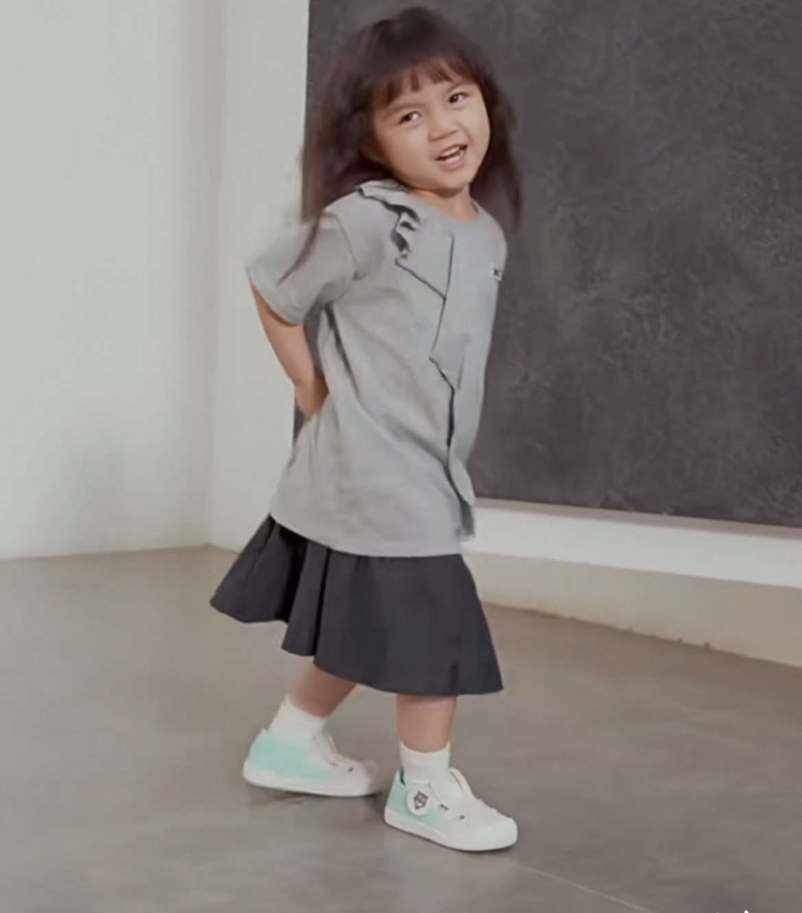 图片[9]-尺码表在这👇🏻 YSS新款MEXICO 66软底儿童魔术贴凉鞋 尺码：22-35码 内长为适合脚长，脚多长选多长 例：脚长17左右选择28码比较合适 多花一分钟量好脚长，🉑节约来回换码的时间和运费哦😘-选品中心