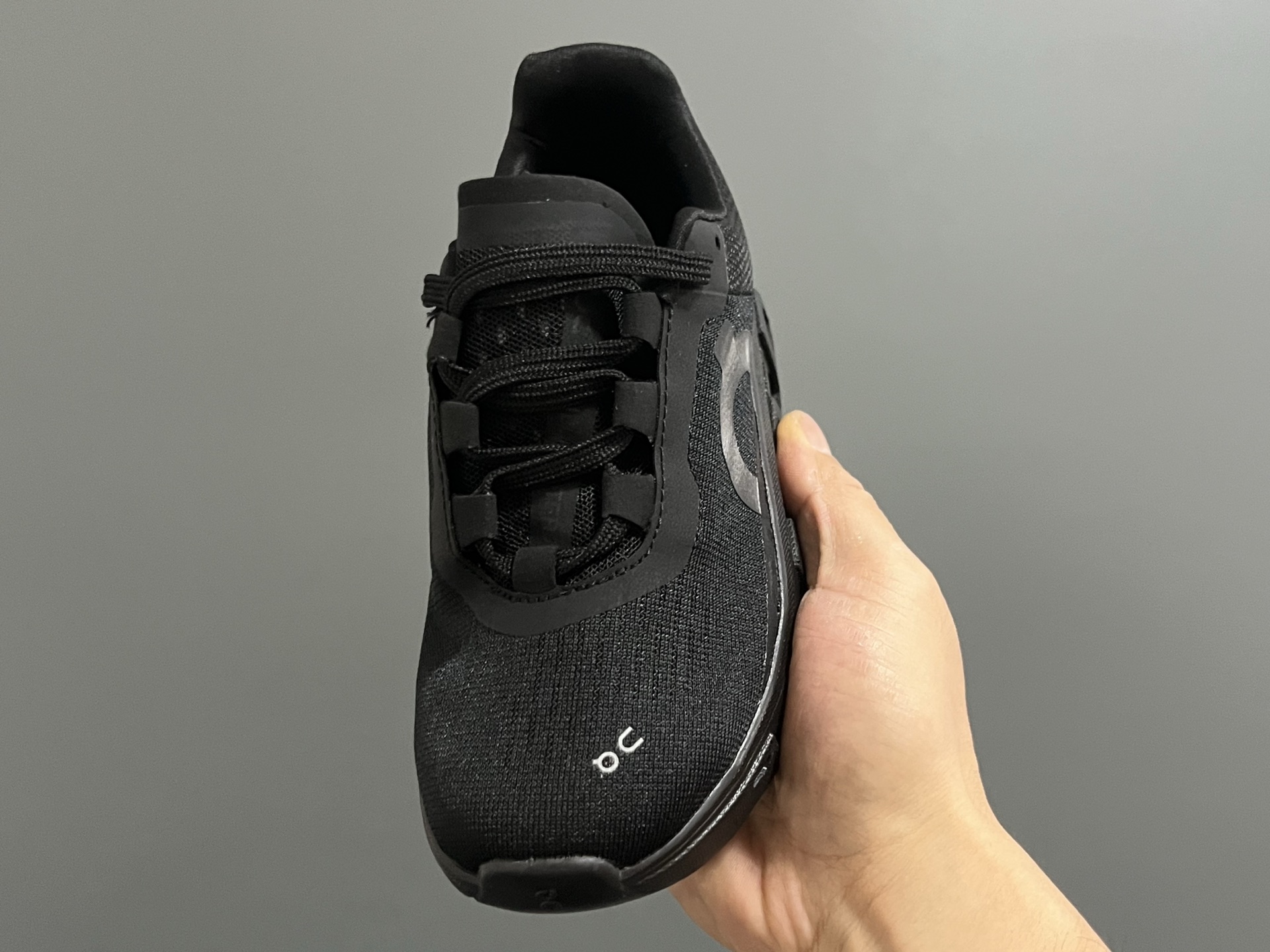 图片[3]-昂家新款云朵小怪兽儿童运动鞋 尺码：28-37码 经典昂跑云朵☁️系列🆕 透气舒适网面👏🏻 超轻大底，脚感超赞👍🏻-选品中心