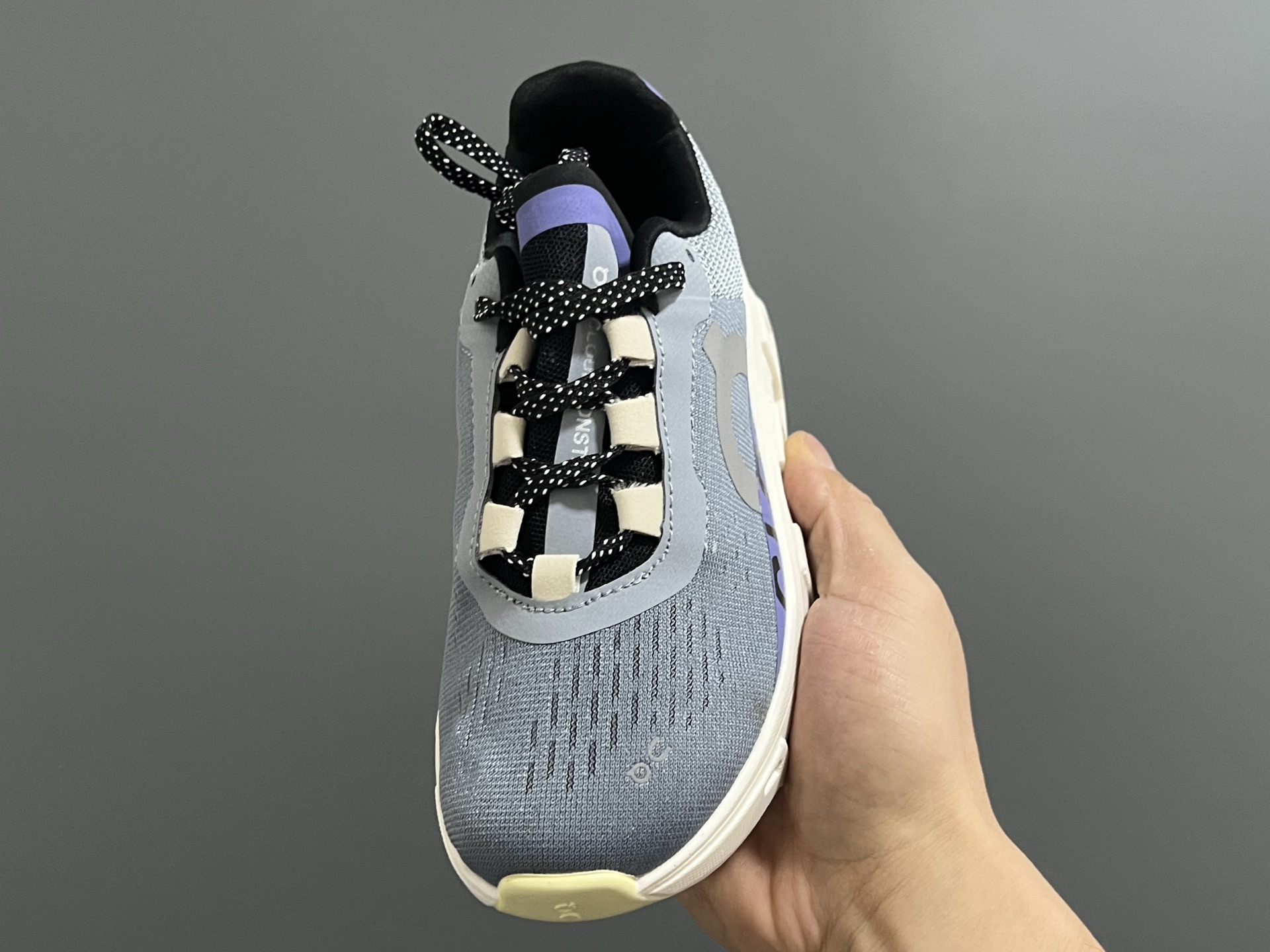 图片[3]-昂家新款云朵小怪兽儿童运动鞋 尺码：28-37码 经典昂跑云朵☁️系列🆕 透气舒适网面👏🏻 超轻大底，脚感超赞👍🏻-选品中心