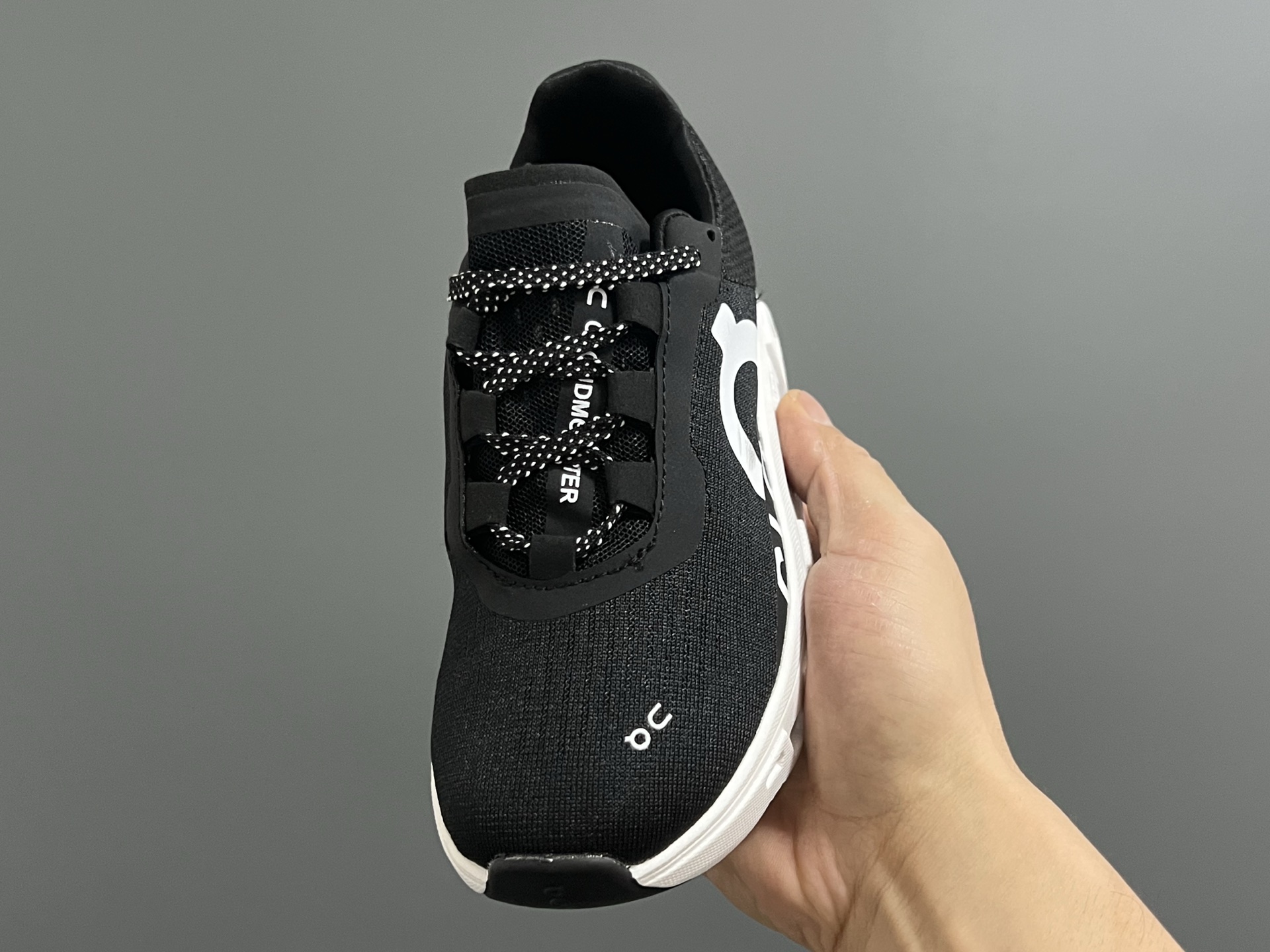 图片[3]-昂家新款云朵小怪兽儿童运动鞋 尺码：28-37码 经典昂跑云朵☁️系列🆕 透气舒适网面👏🏻 超轻大底，脚感超赞👍🏻-选品中心