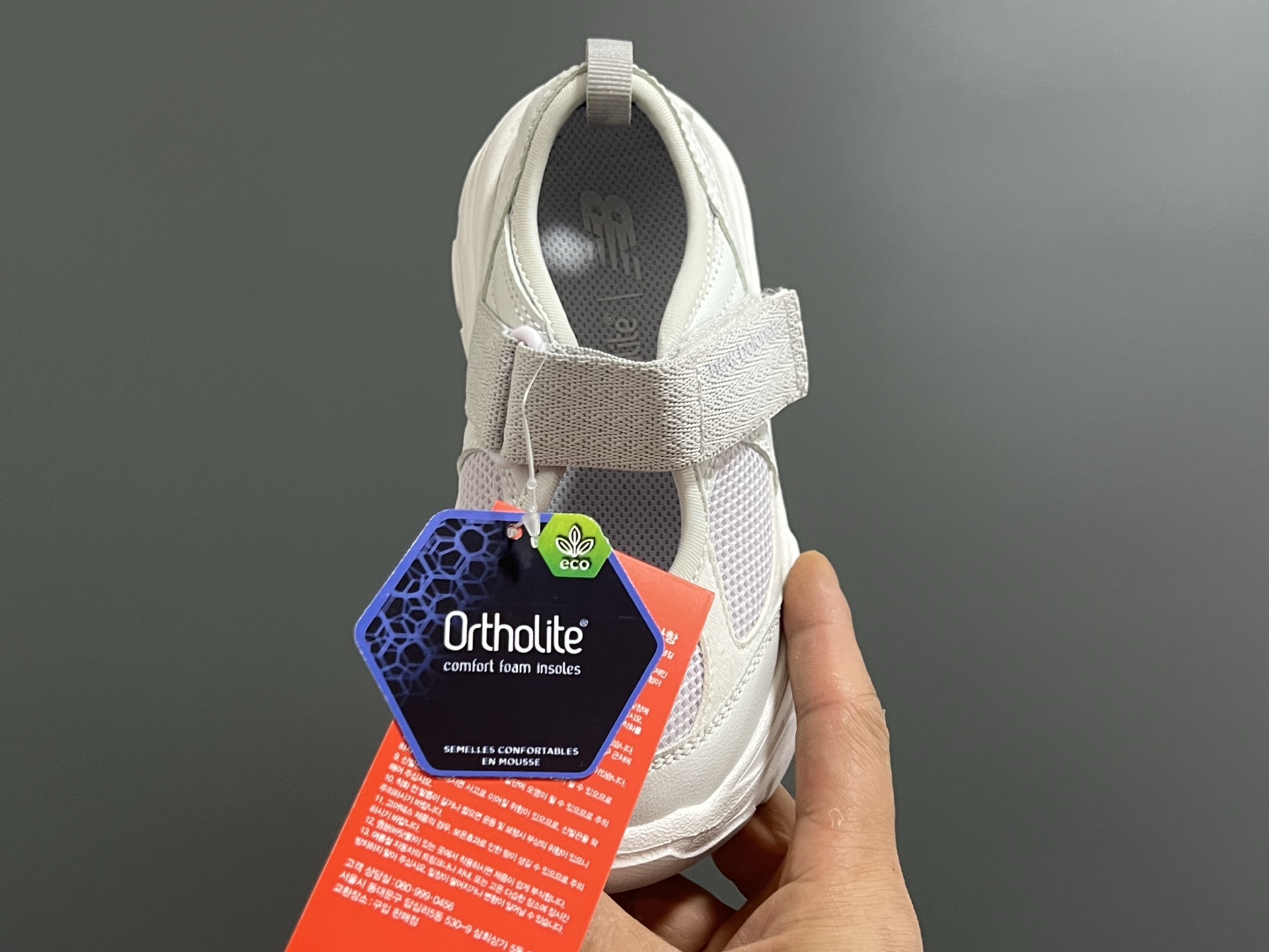 图片[7]-牛B新款 K2202儿童魔术贴凉鞋 尺码：22-37码 韩范儿的K2202玛丽珍凉鞋🔥 镂空魔术贴设计，透气舒适☁️ 耐磨防滑大底，脚感超舒适✔️ 上脚敲可爱😍-选品中心