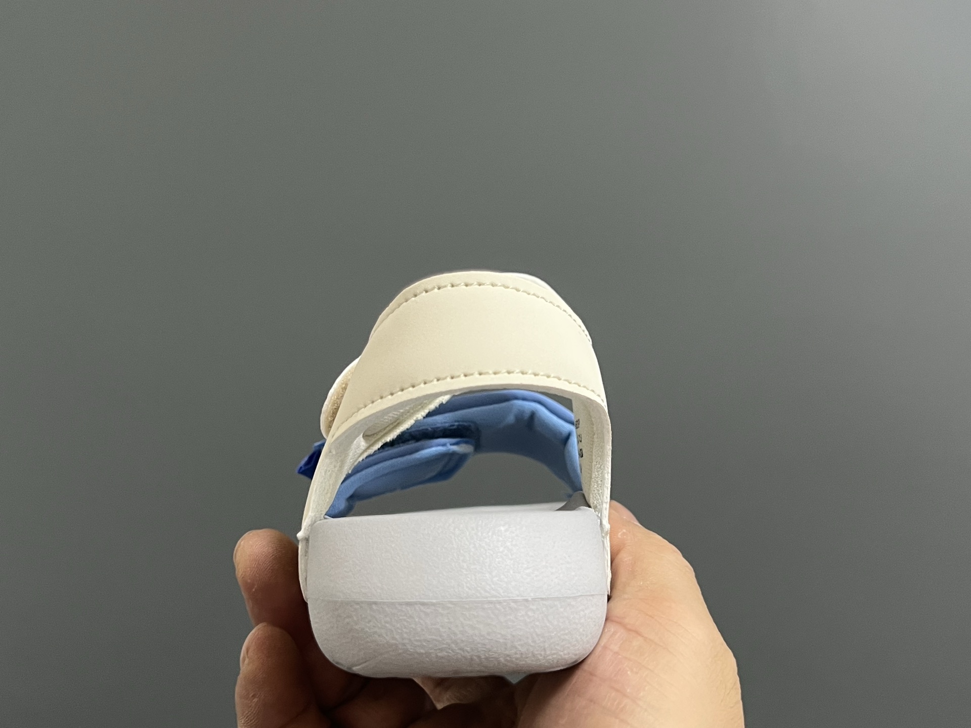 图片[7]-NB新款630露趾儿童魔术贴凉鞋22.5-37码 专柜同步新款🆕 魔术贴设计，穿脱方便✌🏻 超轻EVA大底，脚感超赞👍🏻-选品中心