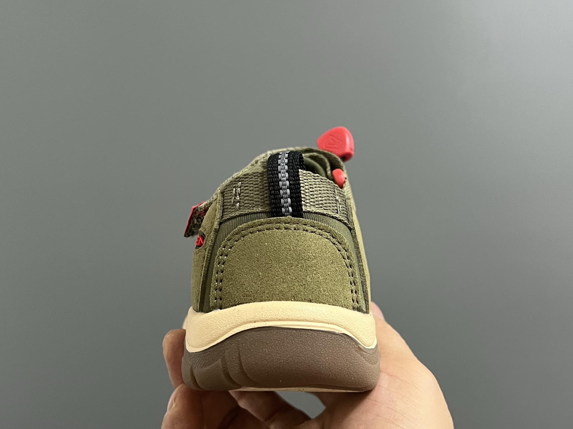 图片[7]-顶配版KEE*潮牌户外儿童涉水溯溪凉鞋 尺码：24-37码 户外大佬—KEEN科恩潮牌⛺️ 优质尼龙材料镂空拼接，透气又舒适☁️ 橡胶耐磨防滑包头大底✅ 应对轻松不管是室内还是户外的各种地形✌🏻 高端客户必入单品❤️-选品中心