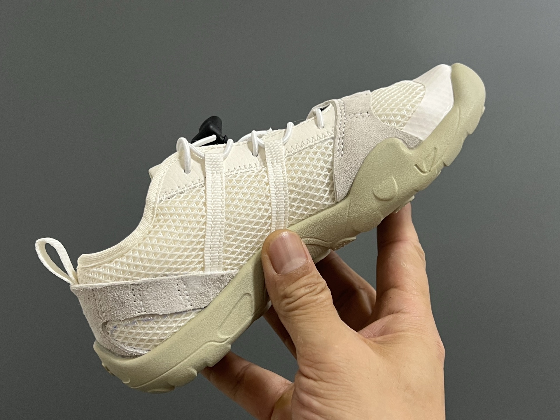 图片[6]-牛B新款MT100赤足网面儿童松紧扣运动鞋 尺码：26-37码 超爱的NB赤足网面系列🆕 松紧扣设计，穿脱超方便✌🏻 橡胶耐磨防滑大底，脚感超赞👍🏻 网面设计透气又舒适☁️-选品中心