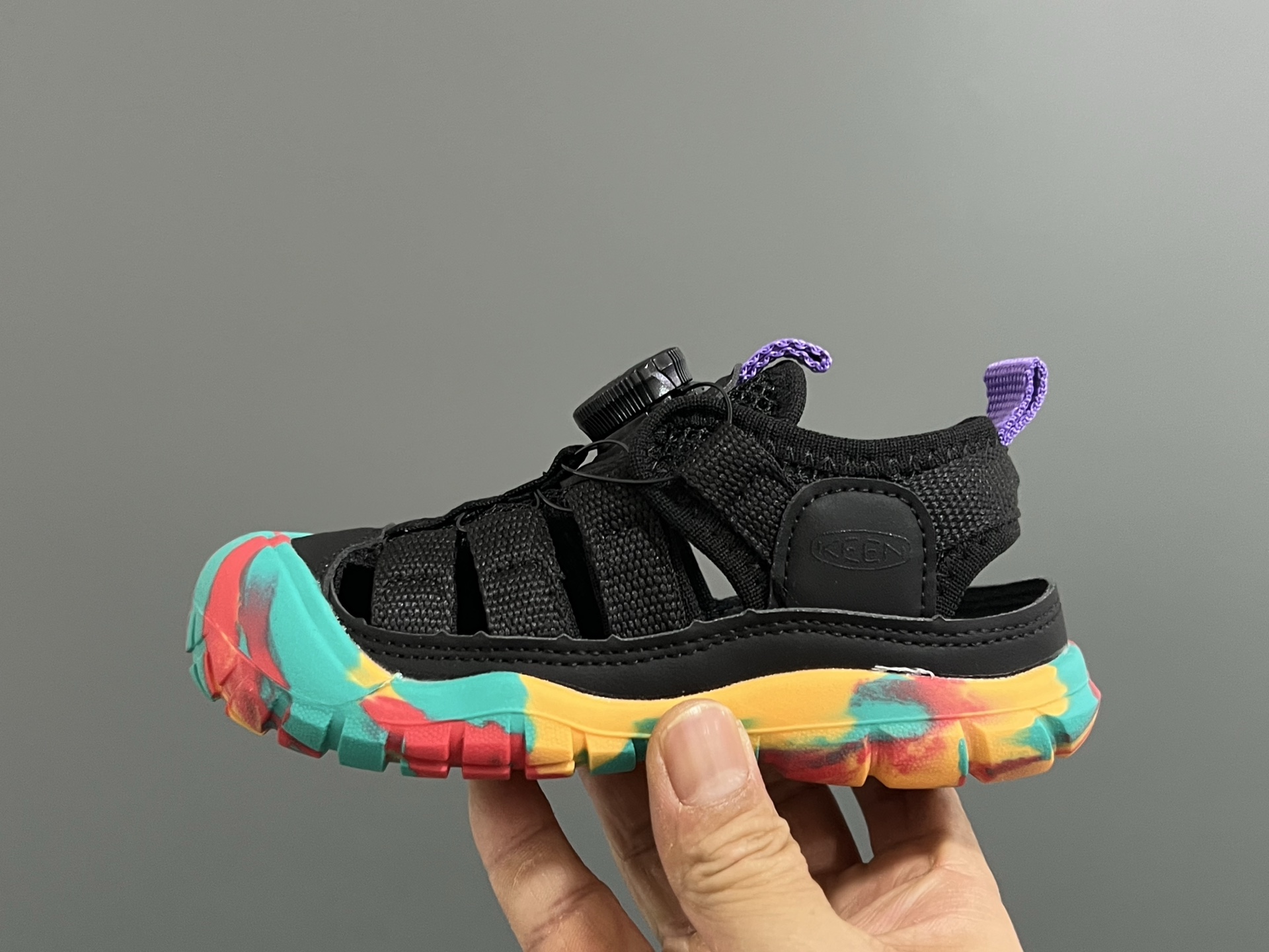 图片[4]-KEEN潮牌新款锁扣高速2代儿童溯溪凉鞋 尺码：26-37码 超爱的溯溪两穿户外凉鞋⛺️ 精致锁扣设计，穿脱超方便✌🏻 橡胶耐磨防滑大底，脚感不言而喻☁️-选品中心