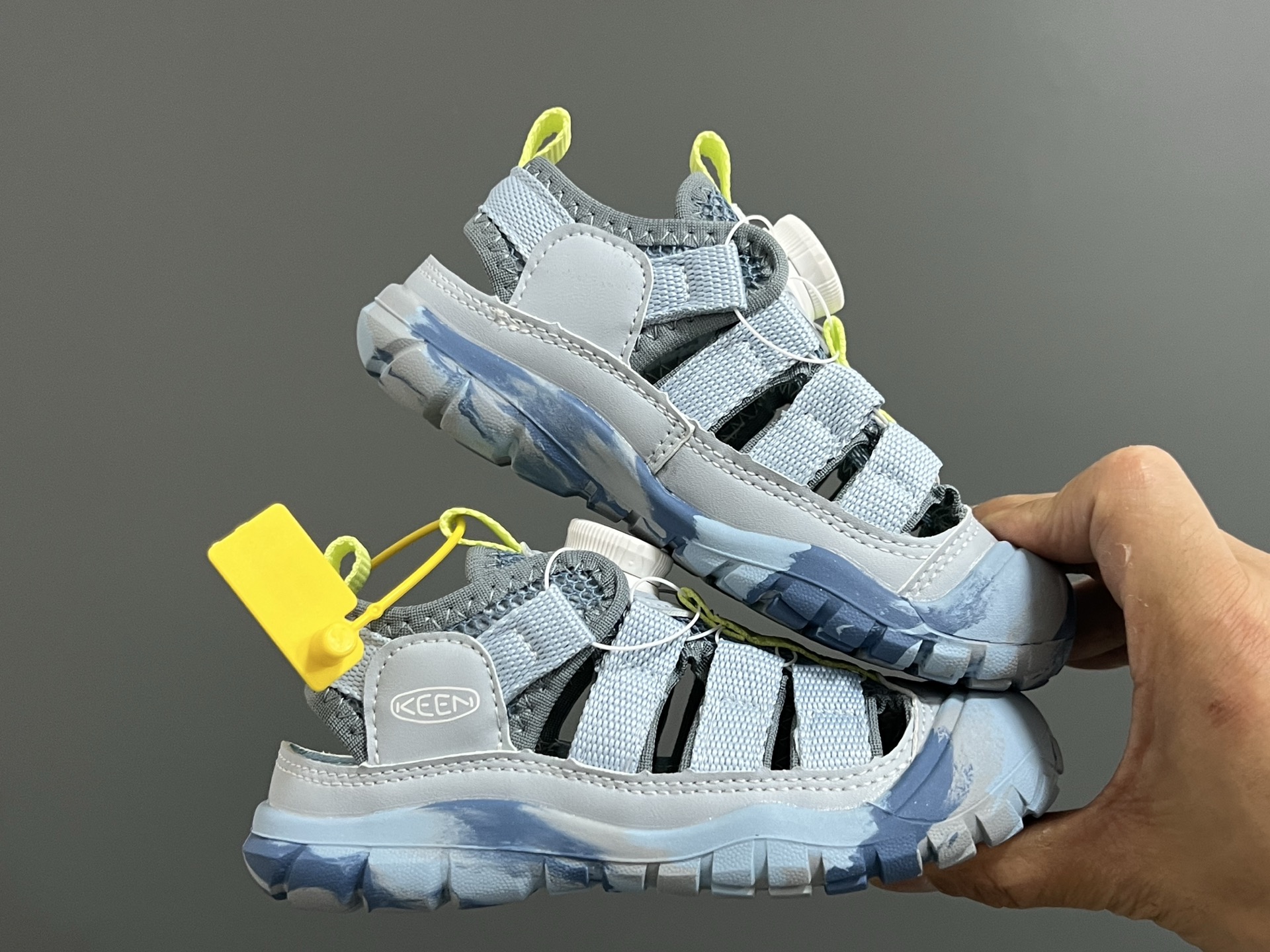 图片[9]-KEEN潮牌新款锁扣高速2代儿童溯溪凉鞋 尺码：26-37码 超爱的溯溪两穿户外凉鞋⛺️ 精致锁扣设计，穿脱超方便✌🏻 橡胶耐磨防滑大底，脚感不言而喻☁️-选品中心