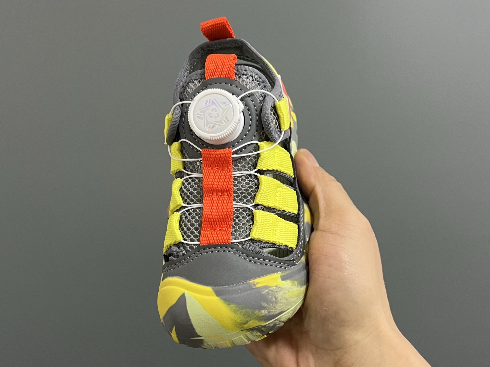 图片[3]-KEEN潮牌新款锁扣高速2代儿童溯溪凉鞋 尺码：26-37码 超爱的溯溪两穿户外凉鞋⛺️ 精致锁扣设计，穿脱超方便✌🏻 橡胶耐磨防滑大底，脚感不言而喻☁️-选品中心