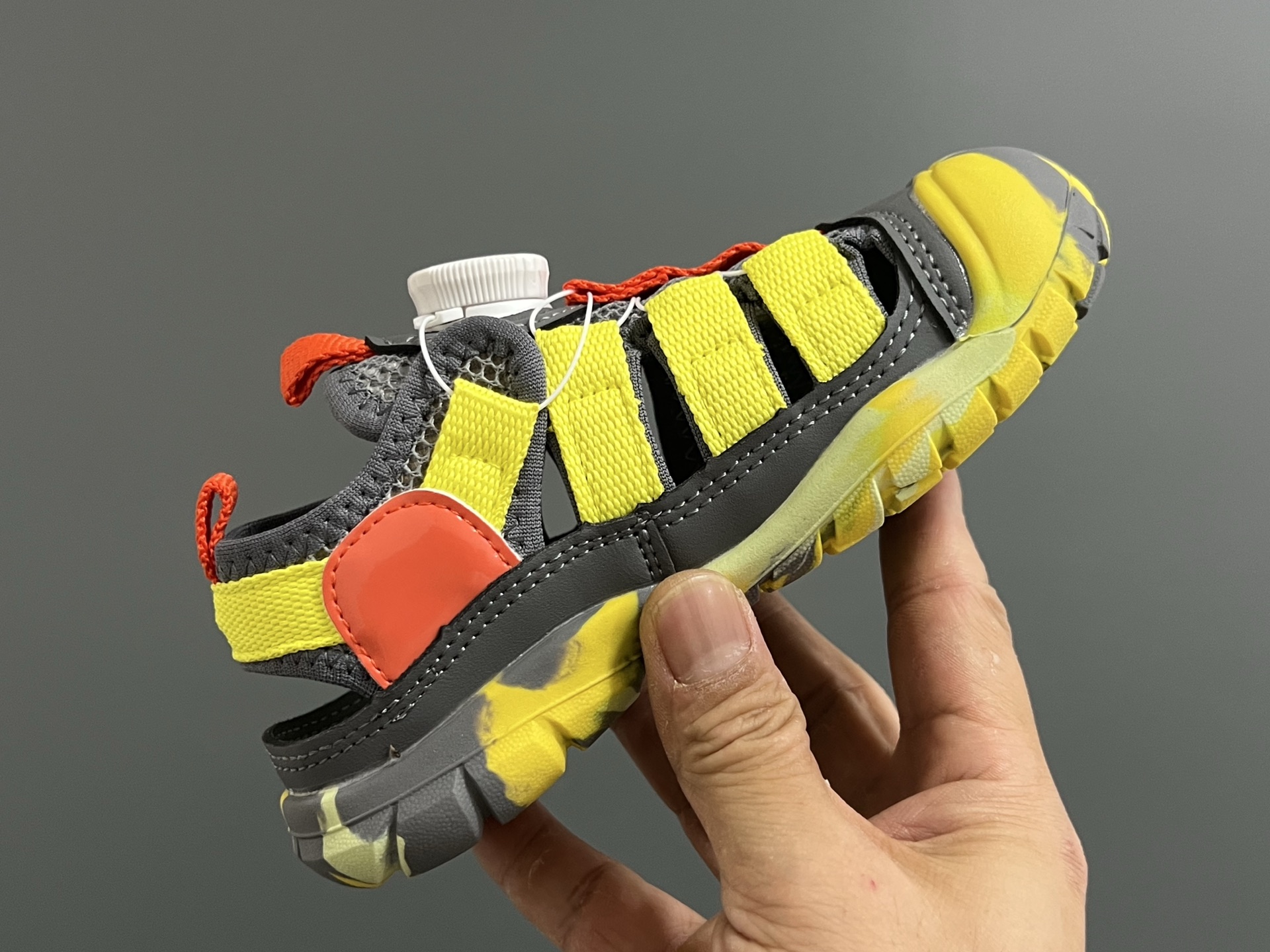 图片[6]-KEEN潮牌新款锁扣高速2代儿童溯溪凉鞋 尺码：26-37码 超爱的溯溪两穿户外凉鞋⛺️ 精致锁扣设计，穿脱超方便✌🏻 橡胶耐磨防滑大底，脚感不言而喻☁️-选品中心