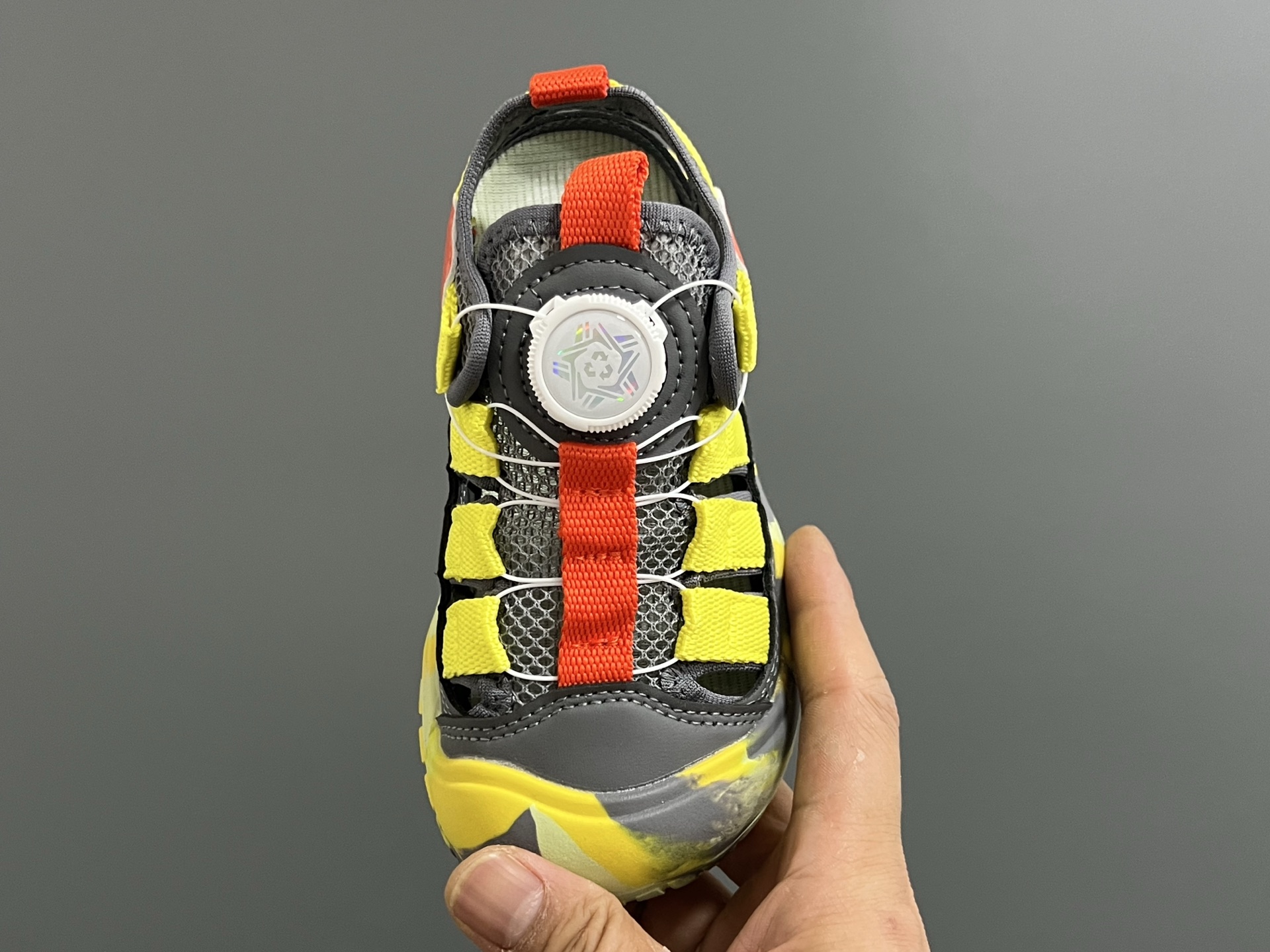 图片[8]-KEEN潮牌新款锁扣高速2代儿童溯溪凉鞋 尺码：26-37码 超爱的溯溪两穿户外凉鞋⛺️ 精致锁扣设计，穿脱超方便✌🏻 橡胶耐磨防滑大底，脚感不言而喻☁️-选品中心