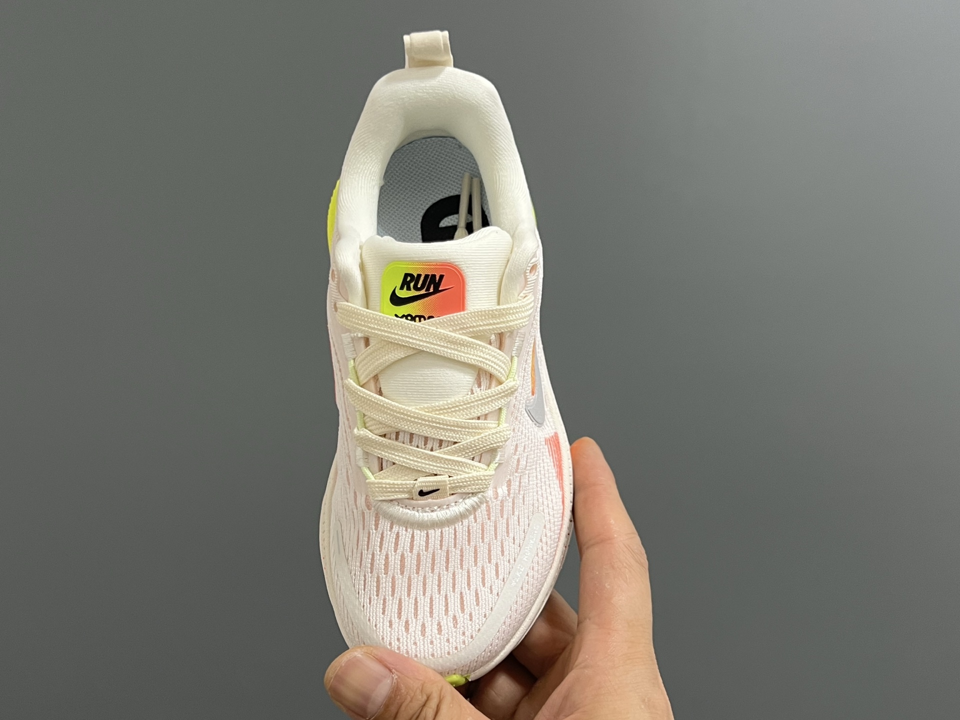 图片[8]-NK 迈柔Vomero 18儿童亲子缓震运动鞋 26-35码，成人36-44码 专柜同步新款🆕网面拼接、透气舒适☁️橡胶耐磨防滑大底，脚感超赞👍🏻-选品中心