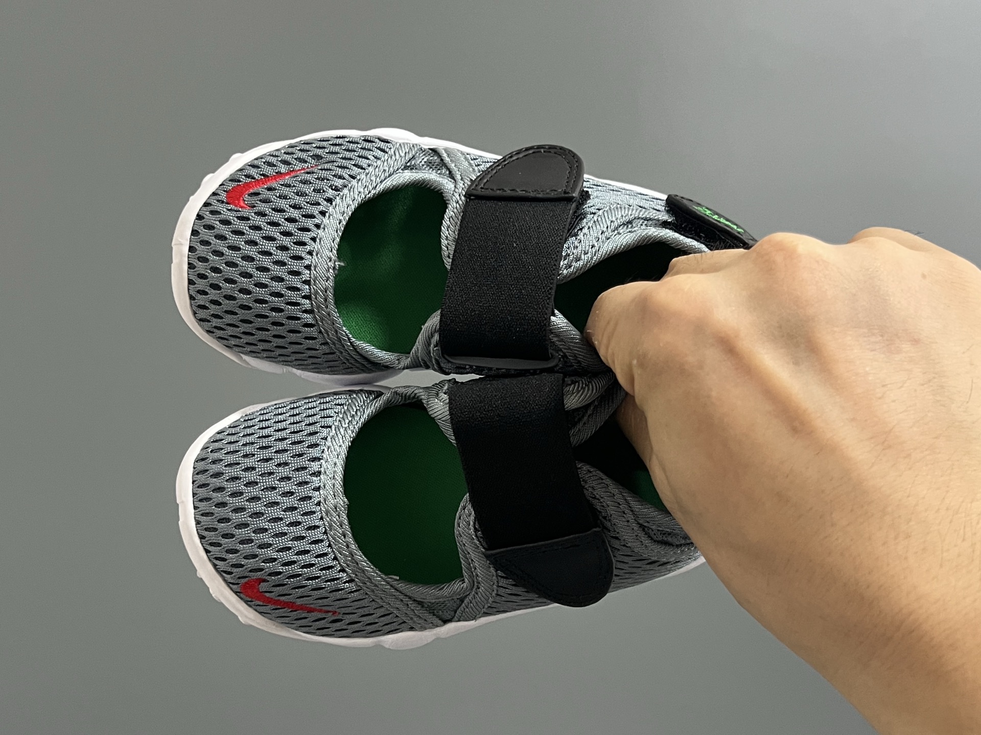 图片[2]-NK新款忍者网面儿童透气凉鞋 尺码：24-37码 超萌的忍者款式🔥 网面镂空设计，透气又舒适☁️ 魔术贴设计，穿脱方便✌🏻 橡胶耐磨防滑大底，脚感不言而喻✔️ 时髦又洋气✨-选品中心