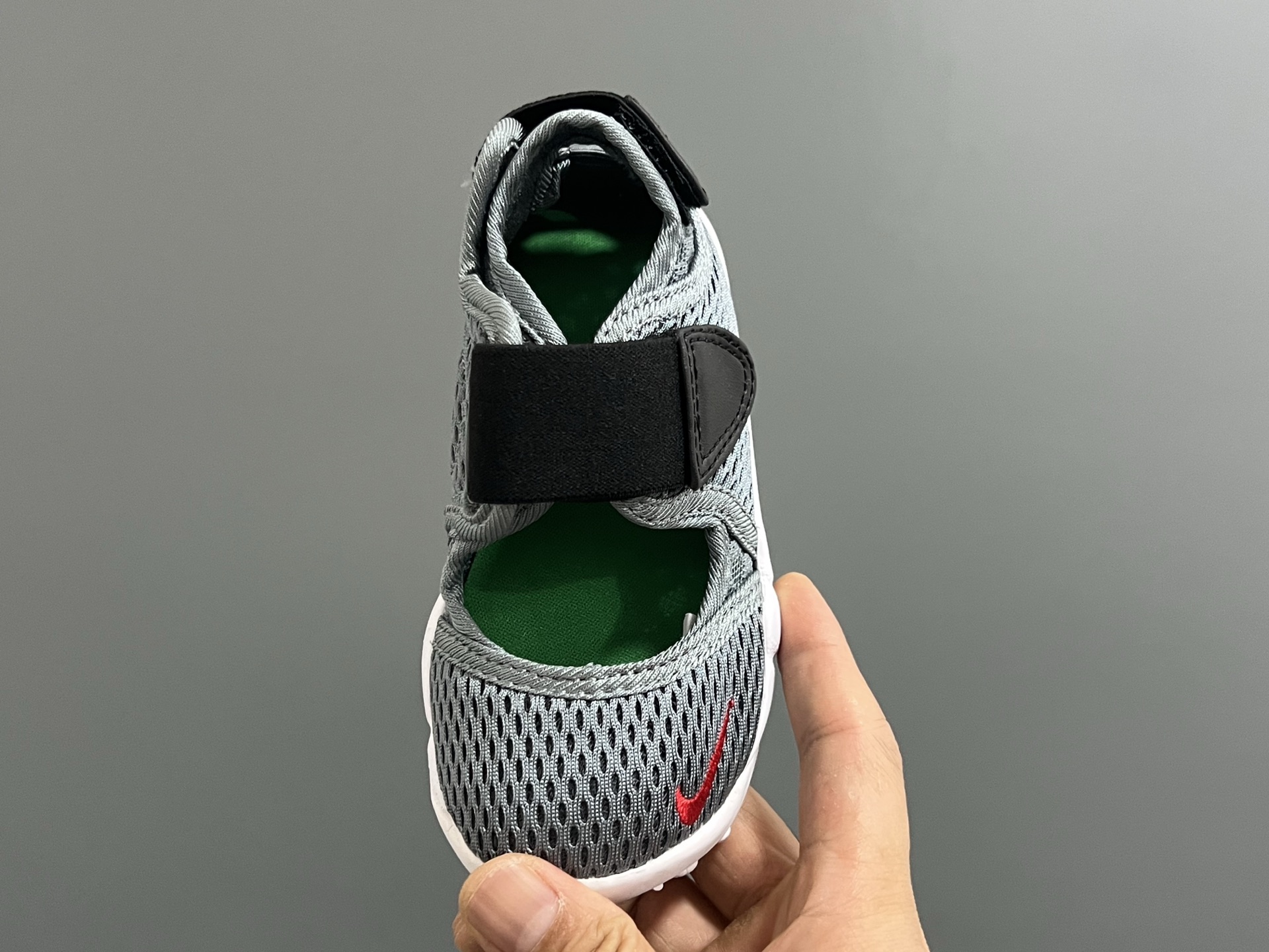 图片[8]-NK新款忍者网面儿童透气凉鞋 尺码：24-37码 超萌的忍者款式🔥 网面镂空设计，透气又舒适☁️ 魔术贴设计，穿脱方便✌🏻 橡胶耐磨防滑大底，脚感不言而喻✔️ 时髦又洋气✨-选品中心