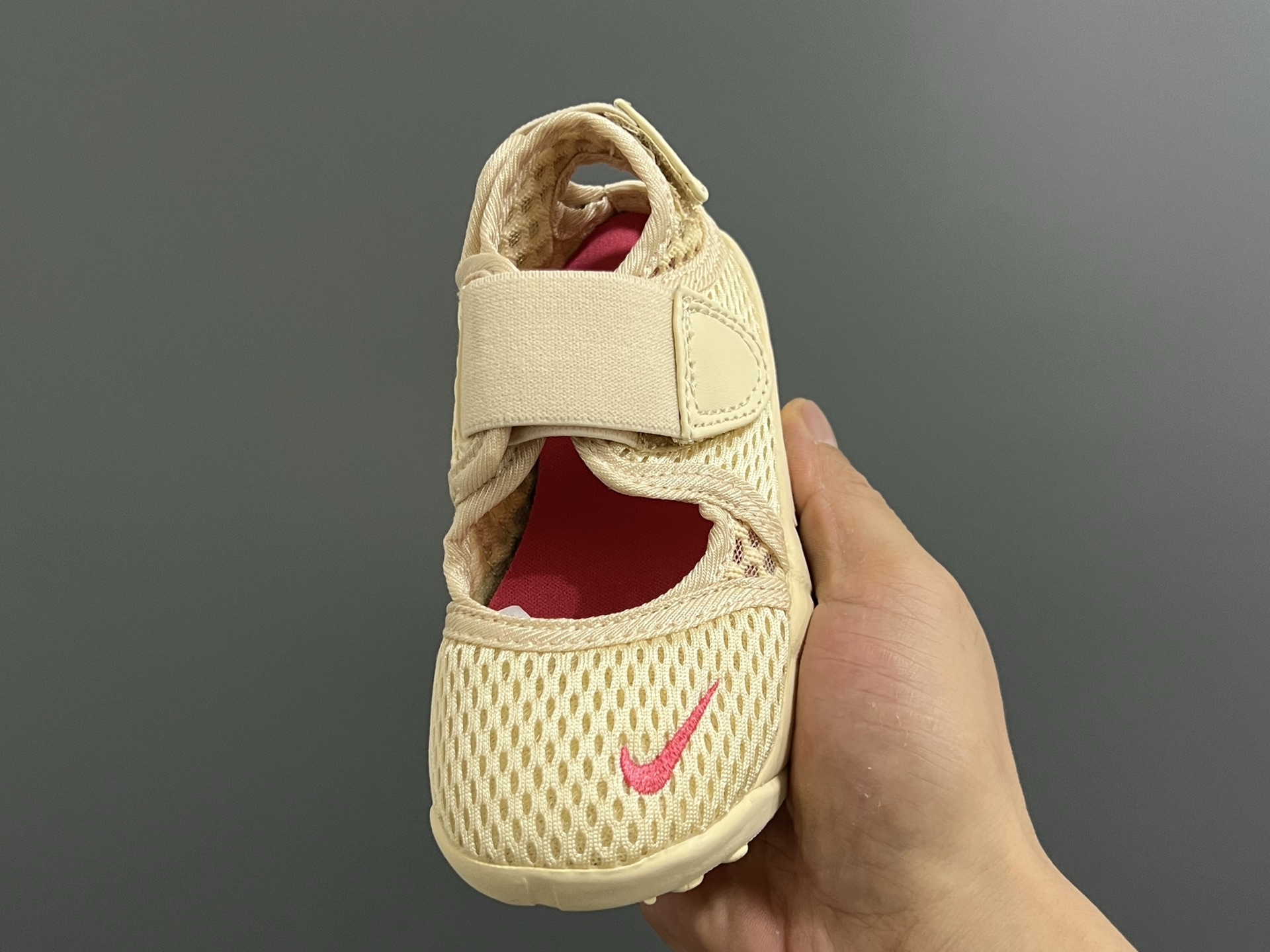 图片[3]-NK新款忍者网面儿童透气凉鞋 尺码：24-37码 超萌的忍者款式🔥 网面镂空设计，透气又舒适☁️ 魔术贴设计，穿脱方便✌🏻 橡胶耐磨防滑大底，脚感不言而喻✔️ 时髦又洋气✨-选品中心