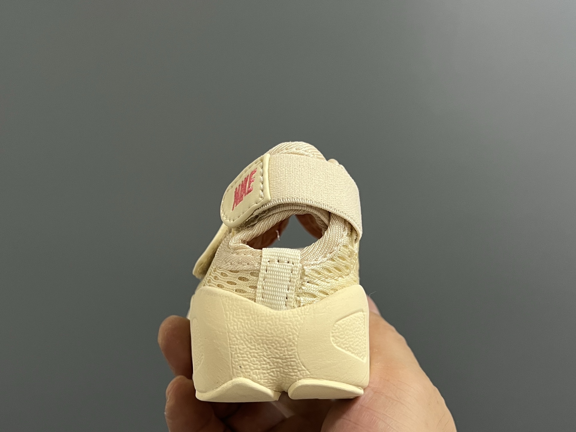 图片[7]-NK新款忍者网面儿童透气凉鞋 尺码：24-37码 超萌的忍者款式🔥 网面镂空设计，透气又舒适☁️ 魔术贴设计，穿脱方便✌🏻 橡胶耐磨防滑大底，脚感不言而喻✔️ 时髦又洋气✨-选品中心