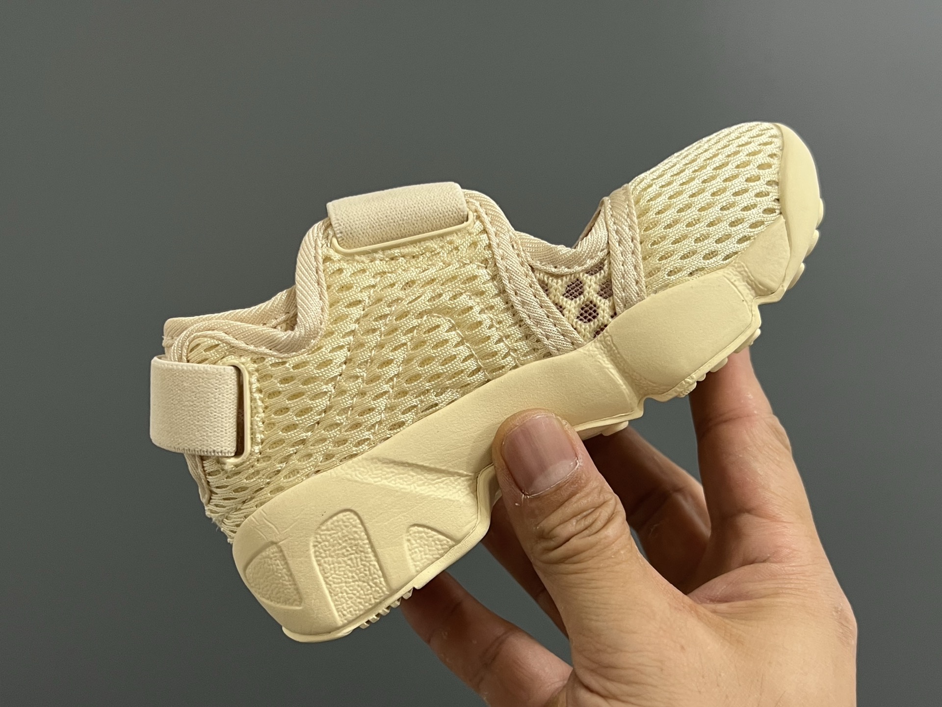 图片[6]-NK新款忍者网面儿童透气凉鞋 尺码：24-37码 超萌的忍者款式🔥 网面镂空设计，透气又舒适☁️ 魔术贴设计，穿脱方便✌🏻 橡胶耐磨防滑大底，脚感不言而喻✔️ 时髦又洋气✨-选品中心