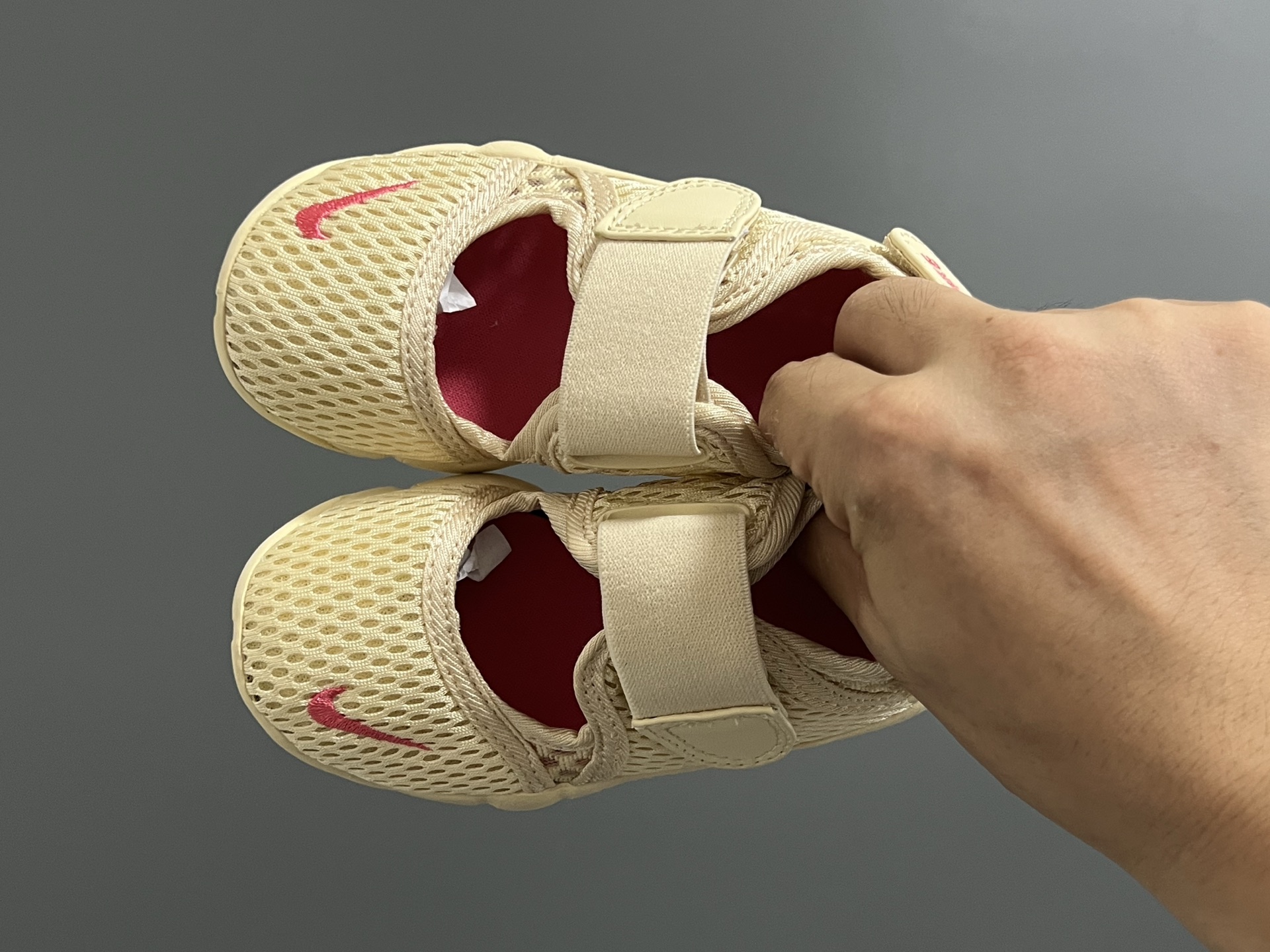 NK新款忍者网面儿童透气凉鞋 尺码：24-37码 超萌的忍者款式🔥 网面镂空设计，透气又舒适☁️ 魔术贴设计，穿脱方便✌🏻 橡胶耐磨防滑大底，脚感不言而喻✔️ 时髦又洋气✨-选品中心