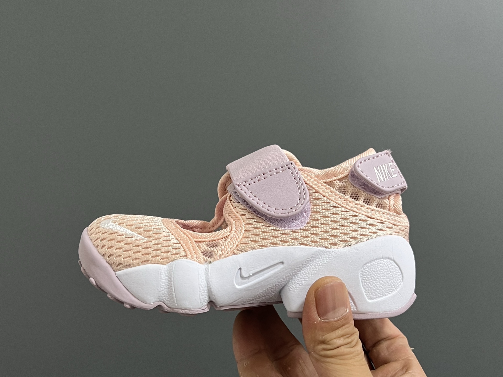 图片[4]-NK新款忍者网面儿童透气凉鞋 尺码：24-37码 超萌的忍者款式🔥 网面镂空设计，透气又舒适☁️ 魔术贴设计，穿脱方便✌🏻 橡胶耐磨防滑大底，脚感不言而喻✔️ 时髦又洋气✨-选品中心