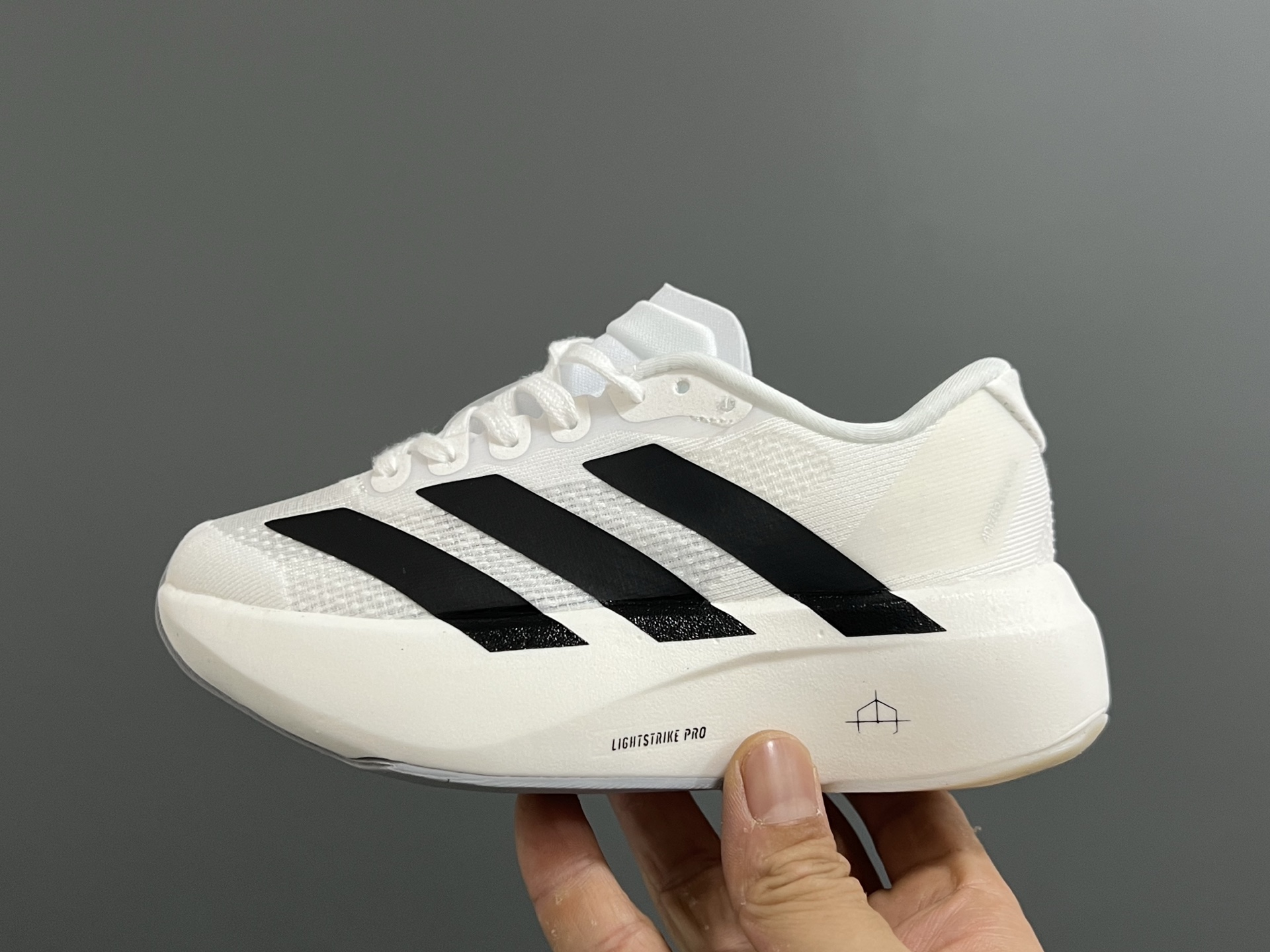 图片[4]-A家新款SL网面鞋带儿童运动鞋 尺码：26-37码 经典SL老爹款式运动鞋🔥 网面透气又舒适☁️ 超软弹大底，脚感不言而喻✌🏻 搭配亲子超赞👍🏻-选品中心