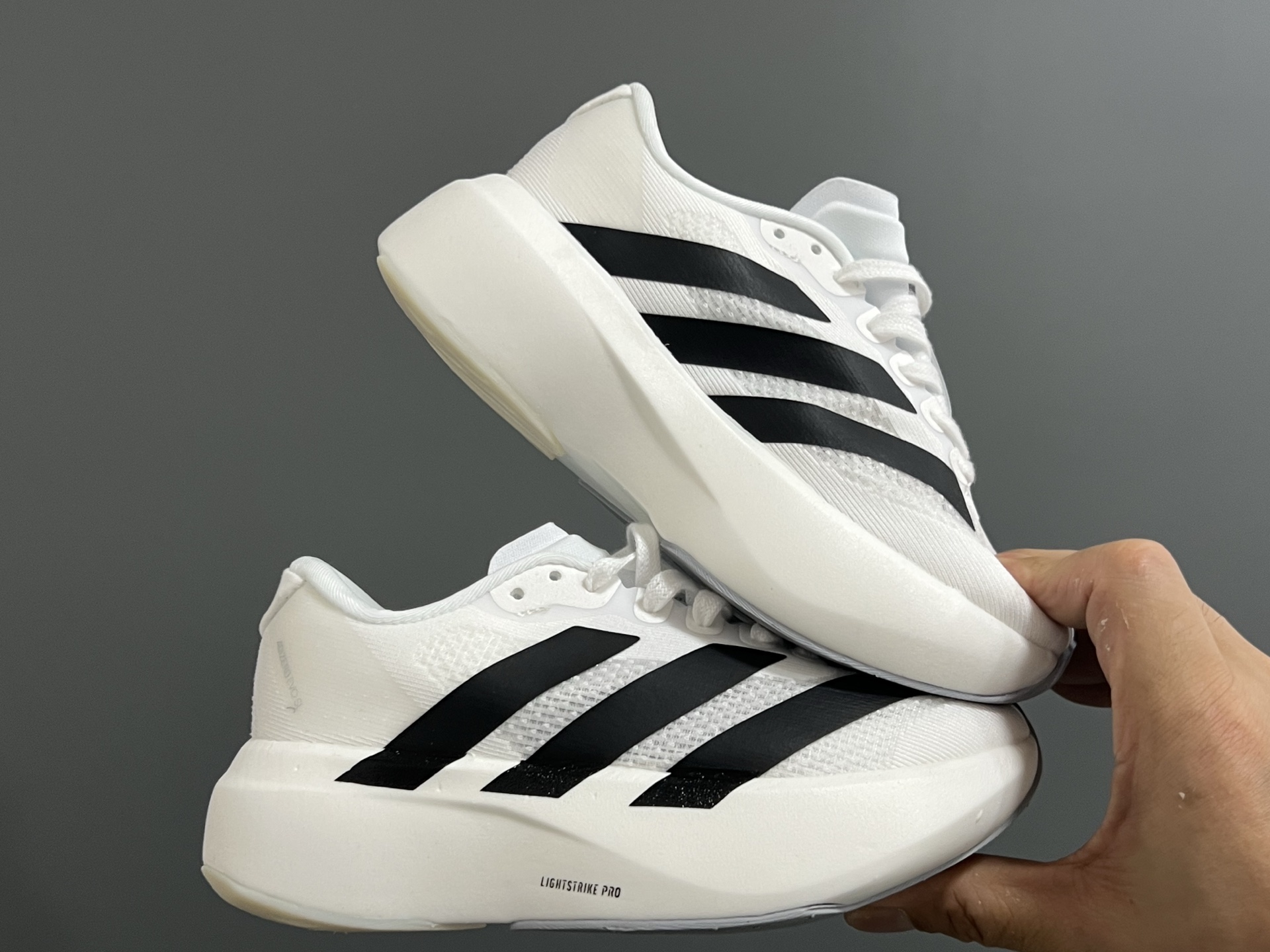 图片[9]-A家新款SL网面鞋带儿童运动鞋 尺码：26-37码 经典SL老爹款式运动鞋🔥 网面透气又舒适☁️ 超软弹大底，脚感不言而喻✌🏻 搭配亲子超赞👍🏻-选品中心