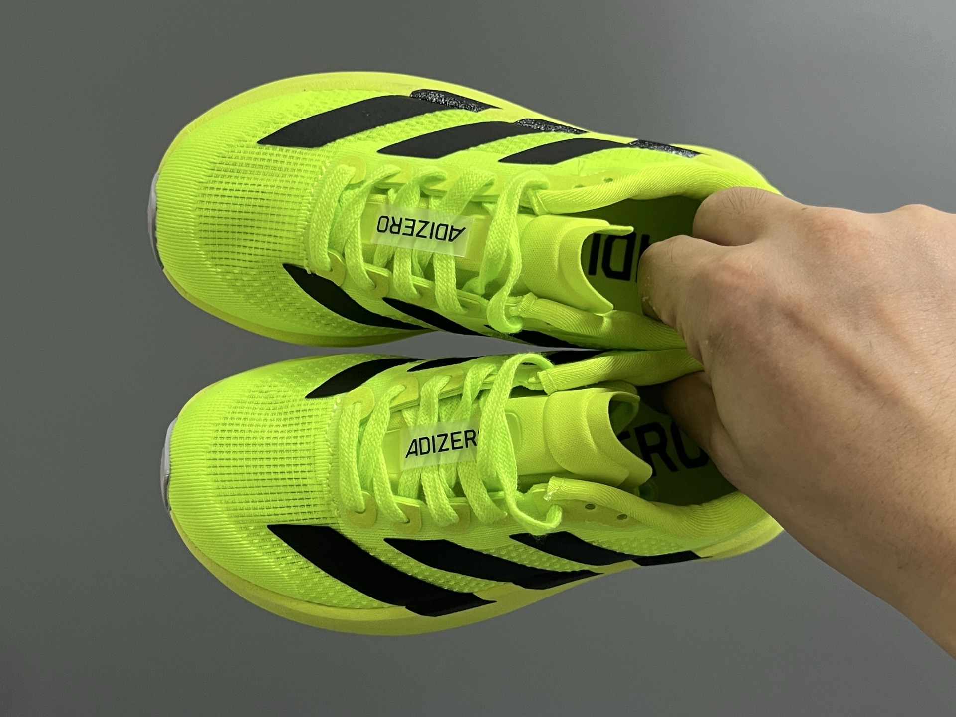 A家新款SL网面鞋带儿童运动鞋 尺码：26-37码 经典SL老爹款式运动鞋🔥 网面透气又舒适☁️ 超软弹大底，脚感不言而喻✌🏻 搭配亲子超赞👍🏻-选品中心