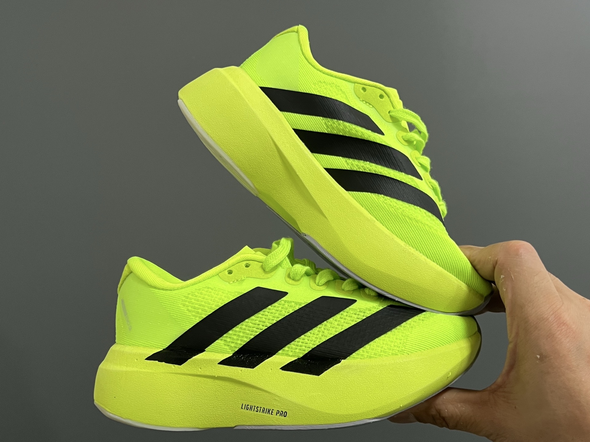 图片[9]-A家新款SL网面鞋带儿童运动鞋 尺码：26-37码 经典SL老爹款式运动鞋🔥 网面透气又舒适☁️ 超软弹大底，脚感不言而喻✌🏻 搭配亲子超赞👍🏻-选品中心