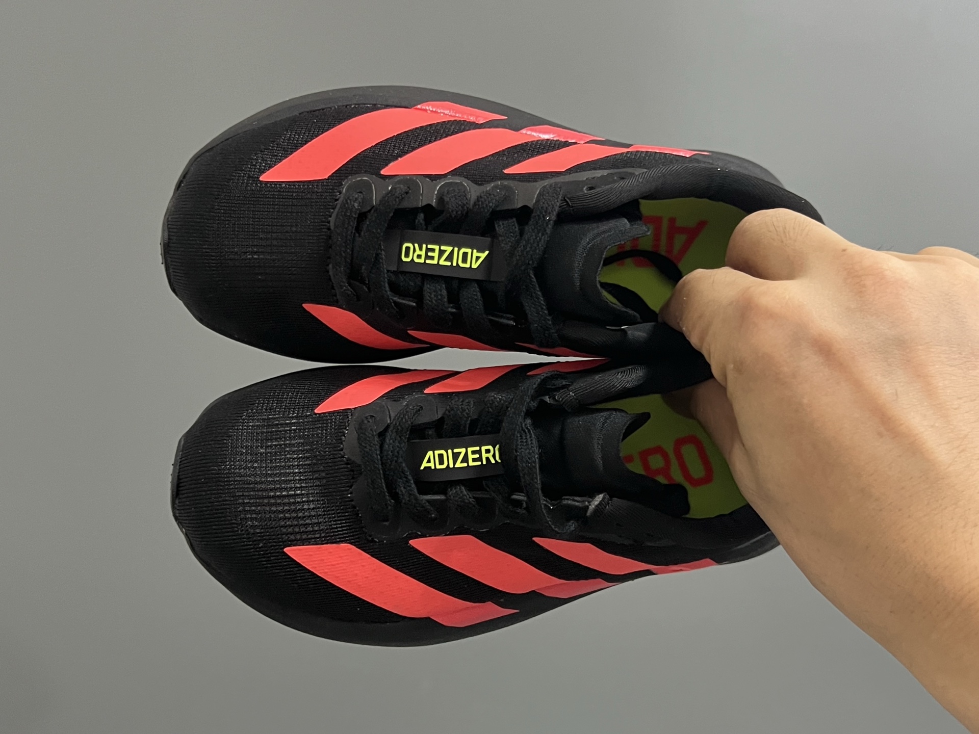 A家新款SL网面鞋带儿童运动鞋 尺码：26-37码 经典SL老爹款式运动鞋🔥 网面透气又舒适☁️ 超软弹大底，脚感不言而喻✌🏻 搭配亲子超赞👍🏻-选品中心