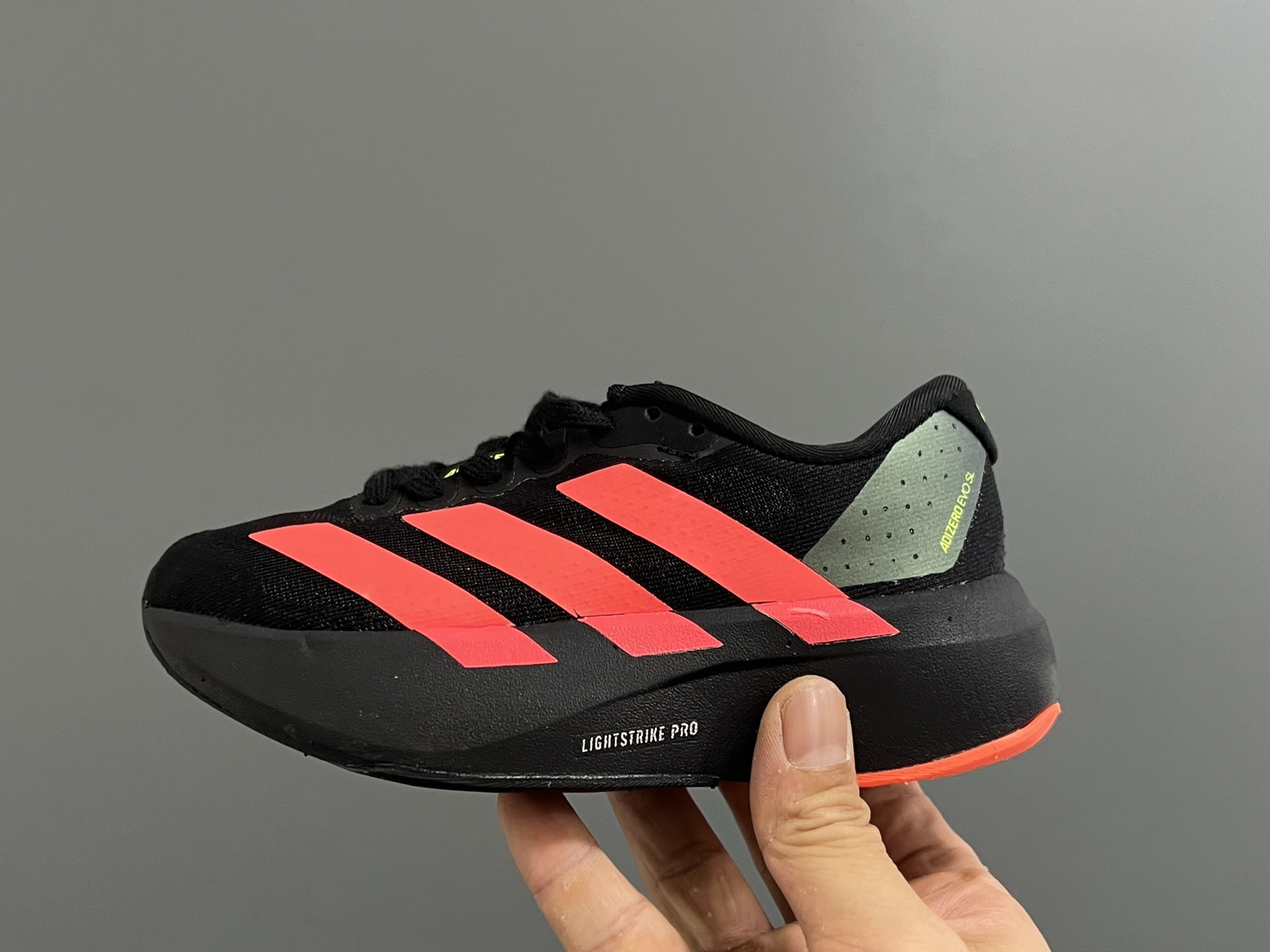 图片[4]-阿迪SL网面鞋带儿童运动鞋26-37码 经典SL老爹款式运动鞋🔥 网面透气又舒适☁️超软弹大底，脚感不言而喻✌🏻-选品中心