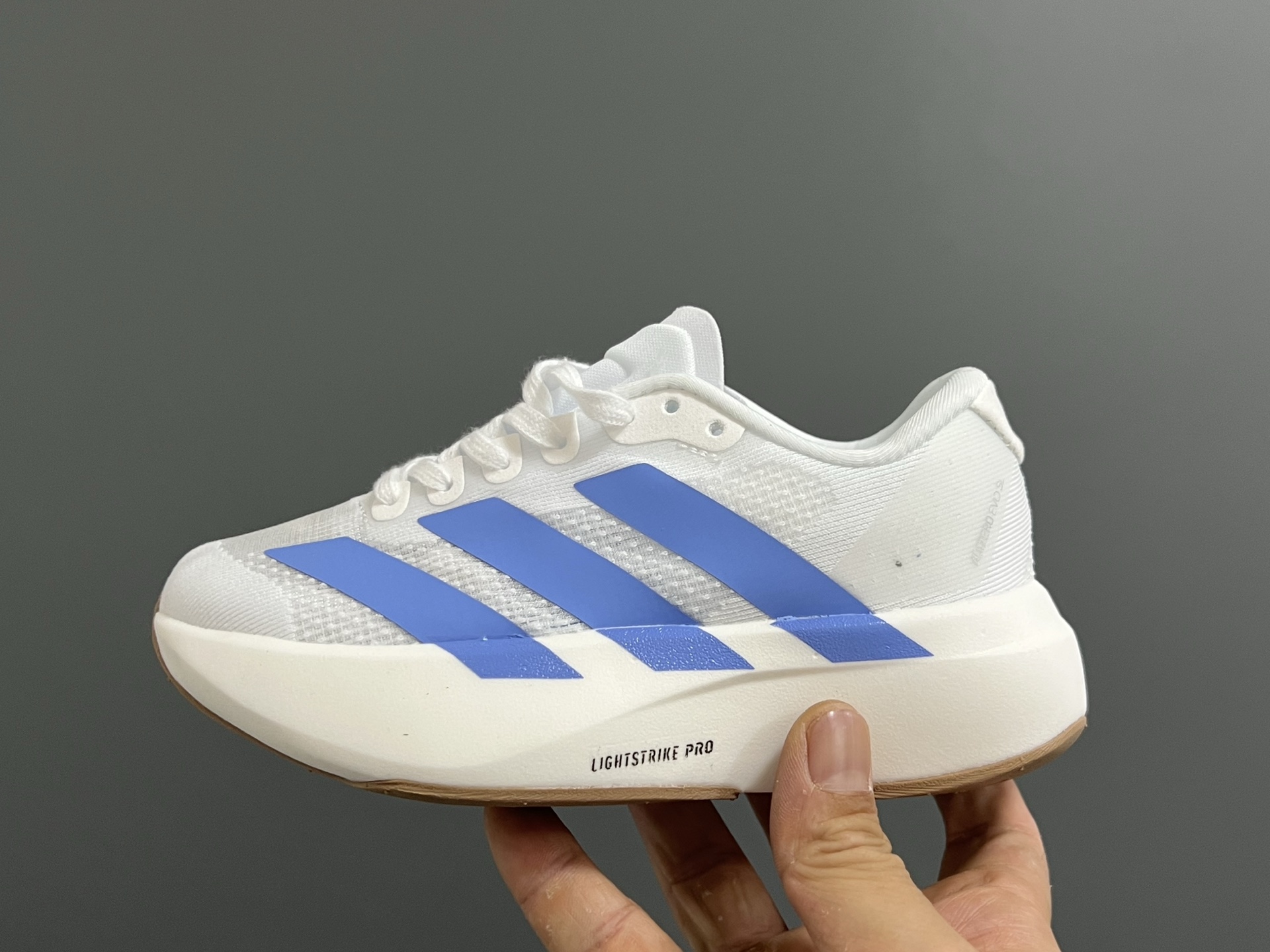 图片[4]-A家新款SL网面鞋带儿童运动鞋 尺码：26-37码 经典SL老爹款式运动鞋🔥 网面透气又舒适☁️ 超软弹大底，脚感不言而喻✌🏻 搭配亲子超赞👍🏻-选品中心