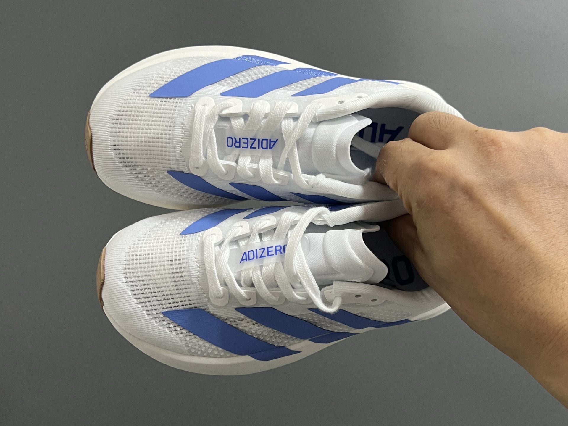 A家新款SL网面鞋带儿童运动鞋 尺码：26-37码 经典SL老爹款式运动鞋🔥 网面透气又舒适☁️ 超软弹大底，脚感不言而喻✌🏻 搭配亲子超赞👍🏻-选品中心